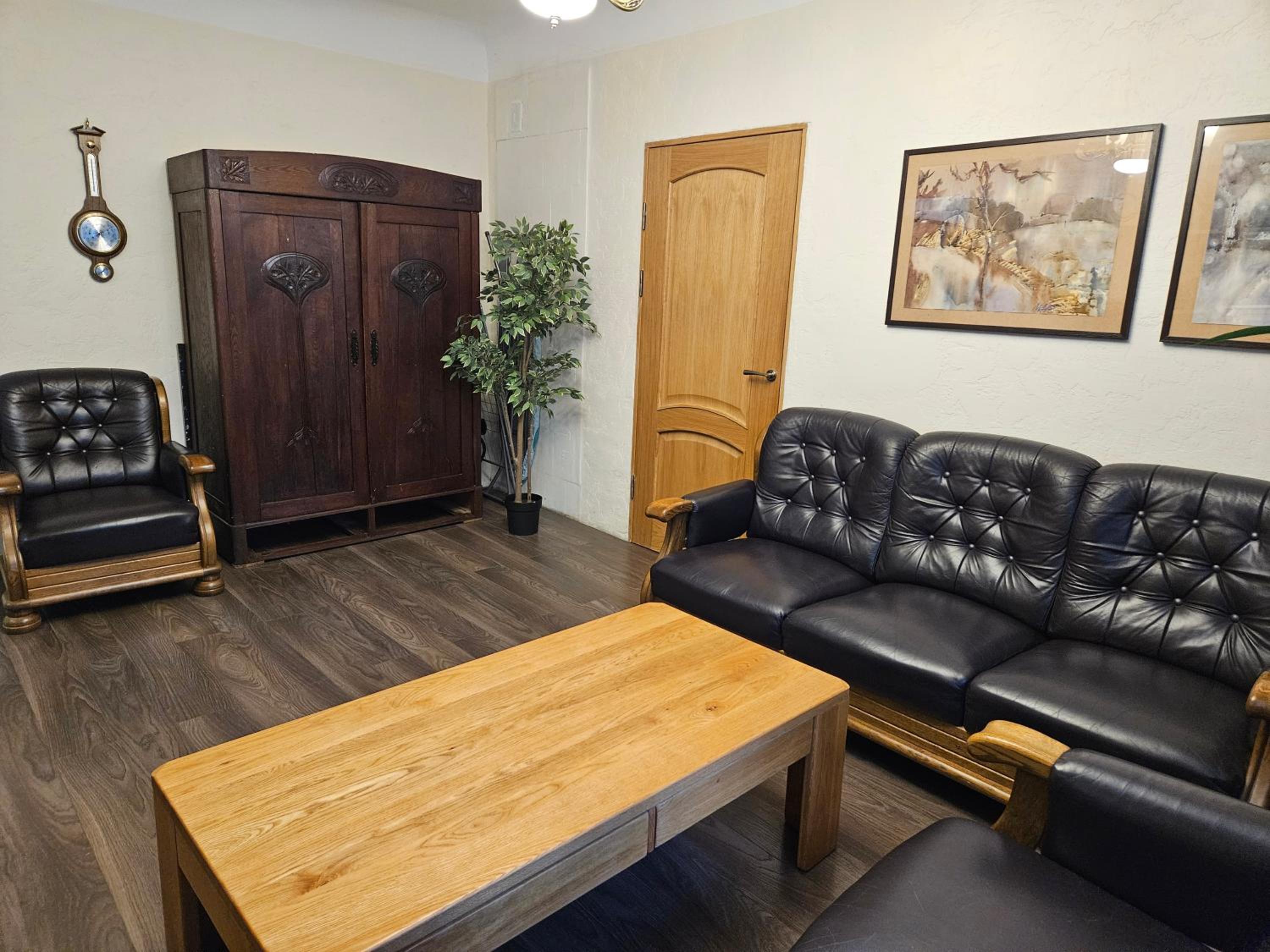 Riga Latvia couzy apartment by Gucha FREE PARKING AVAILABLE view 3