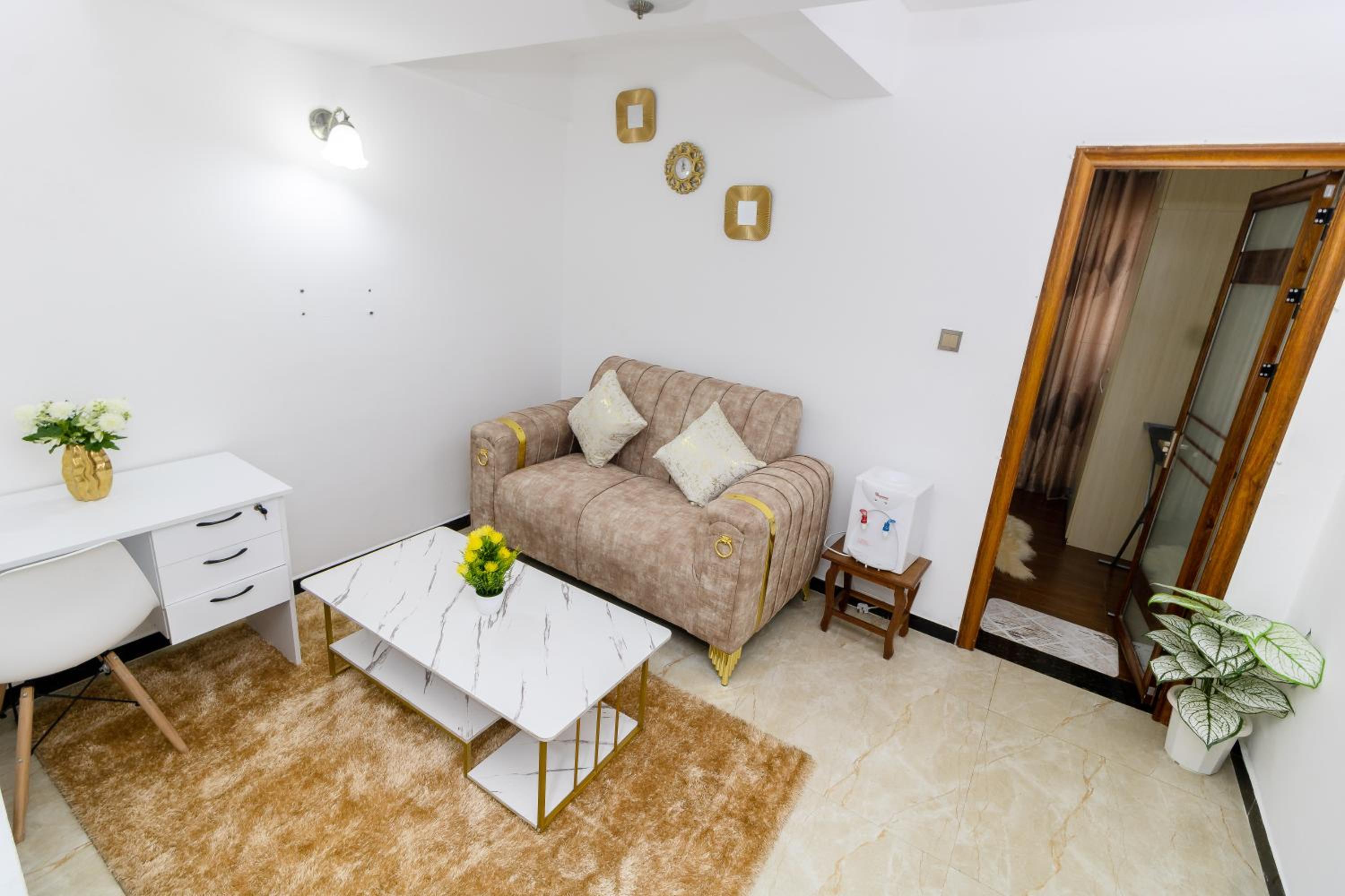 1bed in Kilimani, Near Yaya