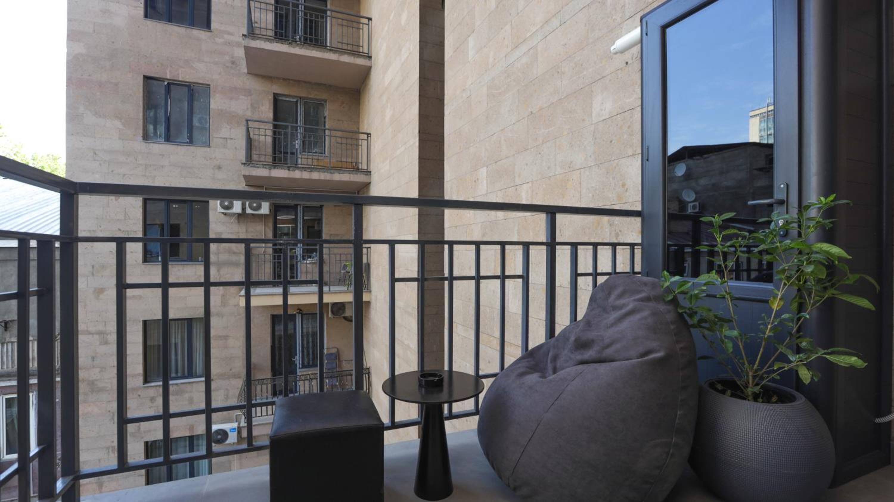 Smart Apartments on Buzand Street 97