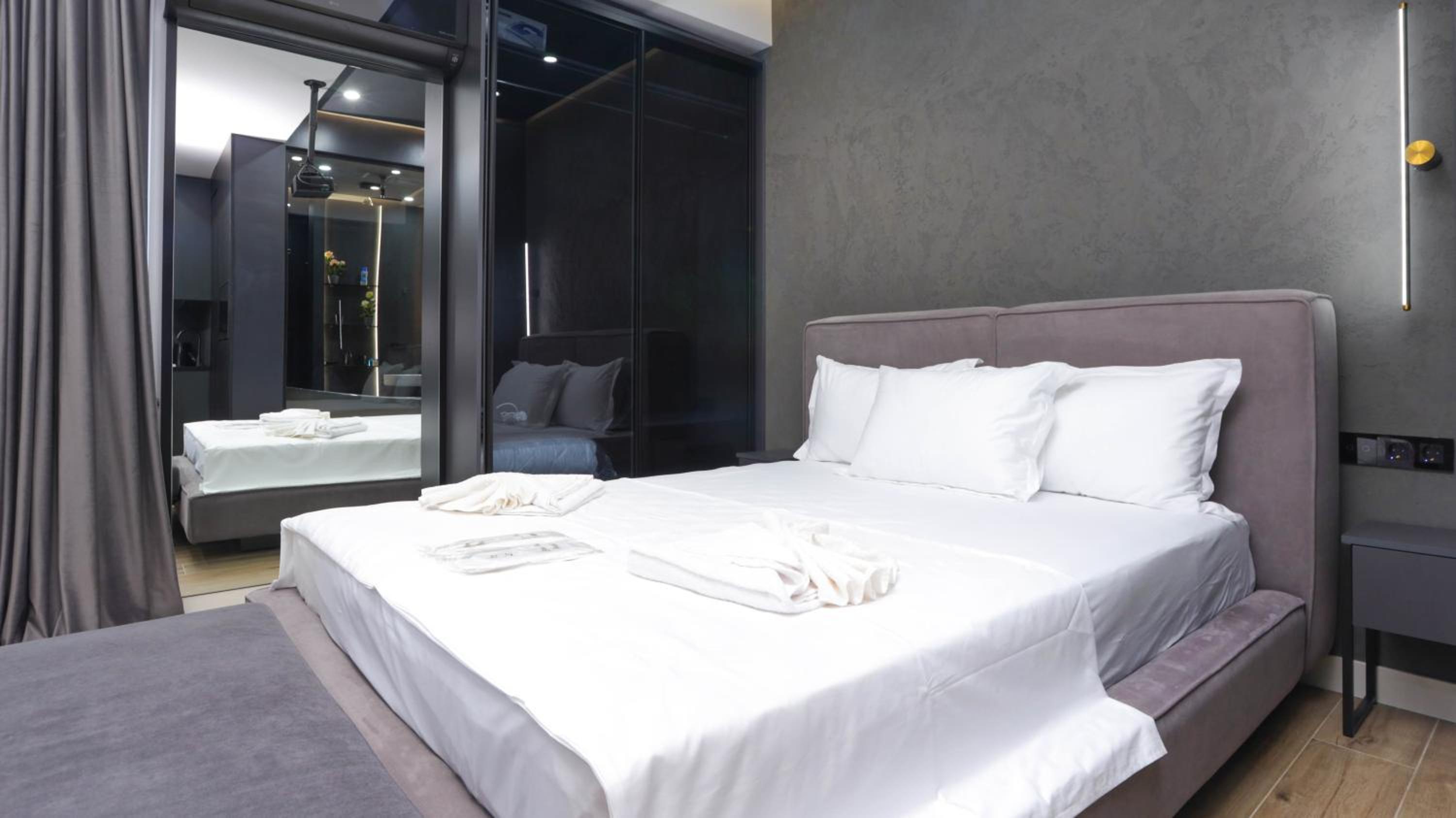 Smart Apartments on Buzand Street 97