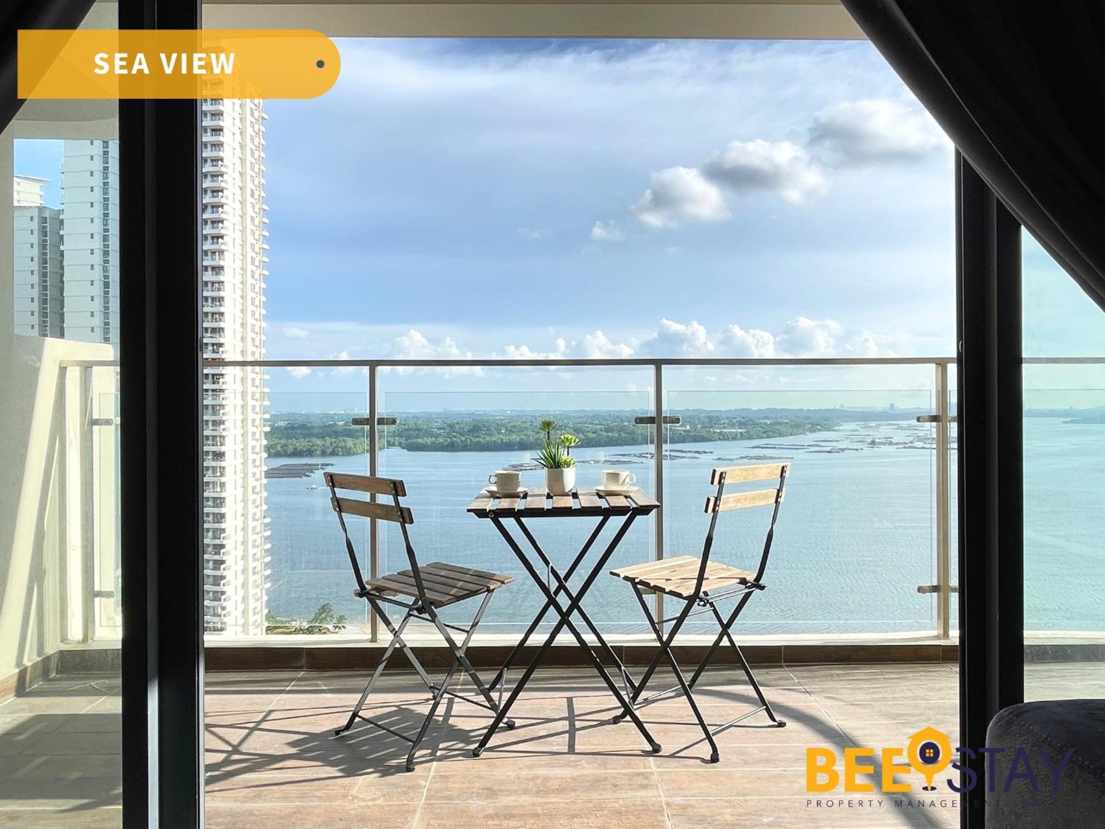 JB SeaView with Balcony Country Garden Danga Bay for 6 Pax