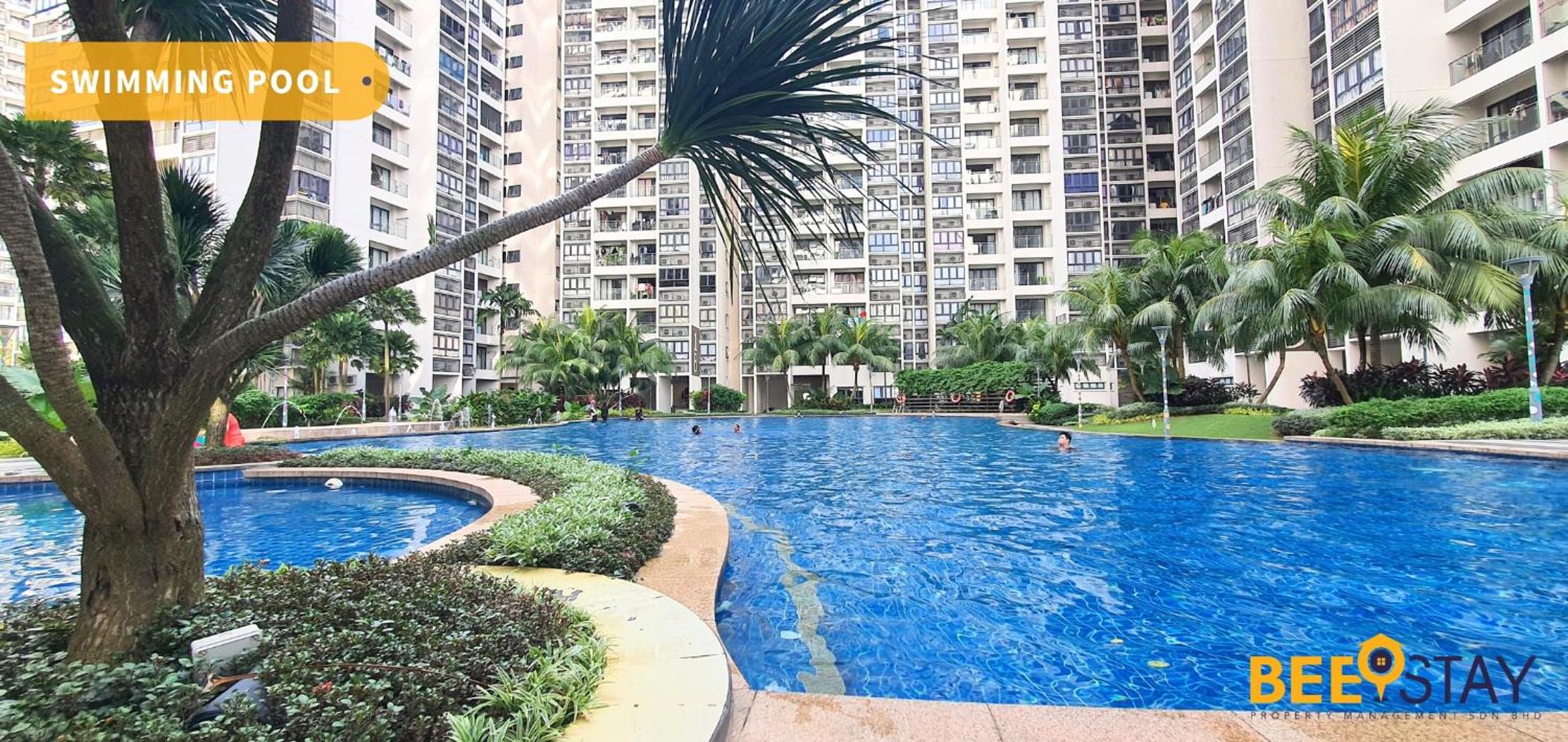 JB SeaView with Balcony Country Garden Danga Bay for 6 Pax
