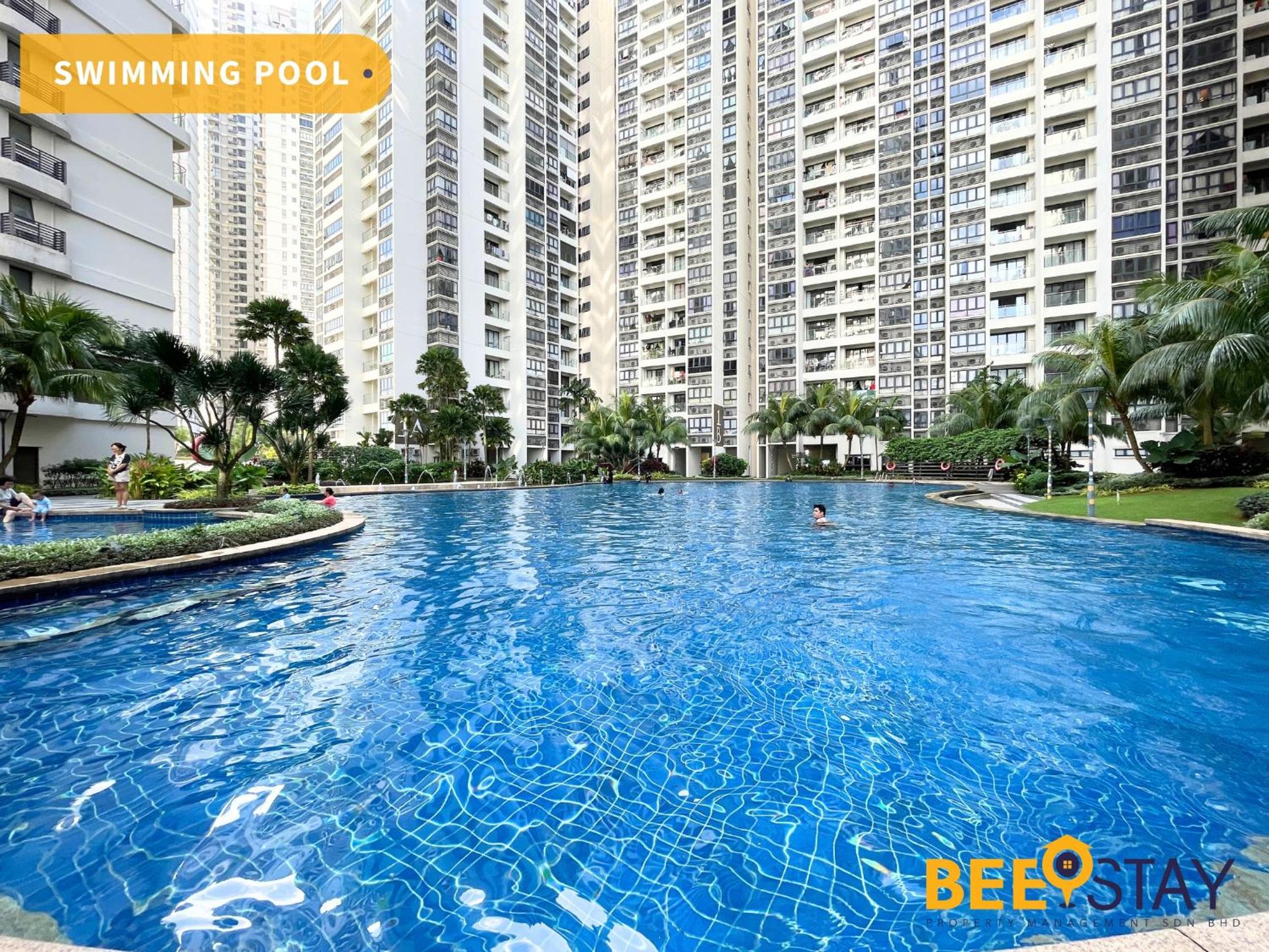 JB SeaView with Balcony Country Garden Danga Bay for 6 Pax