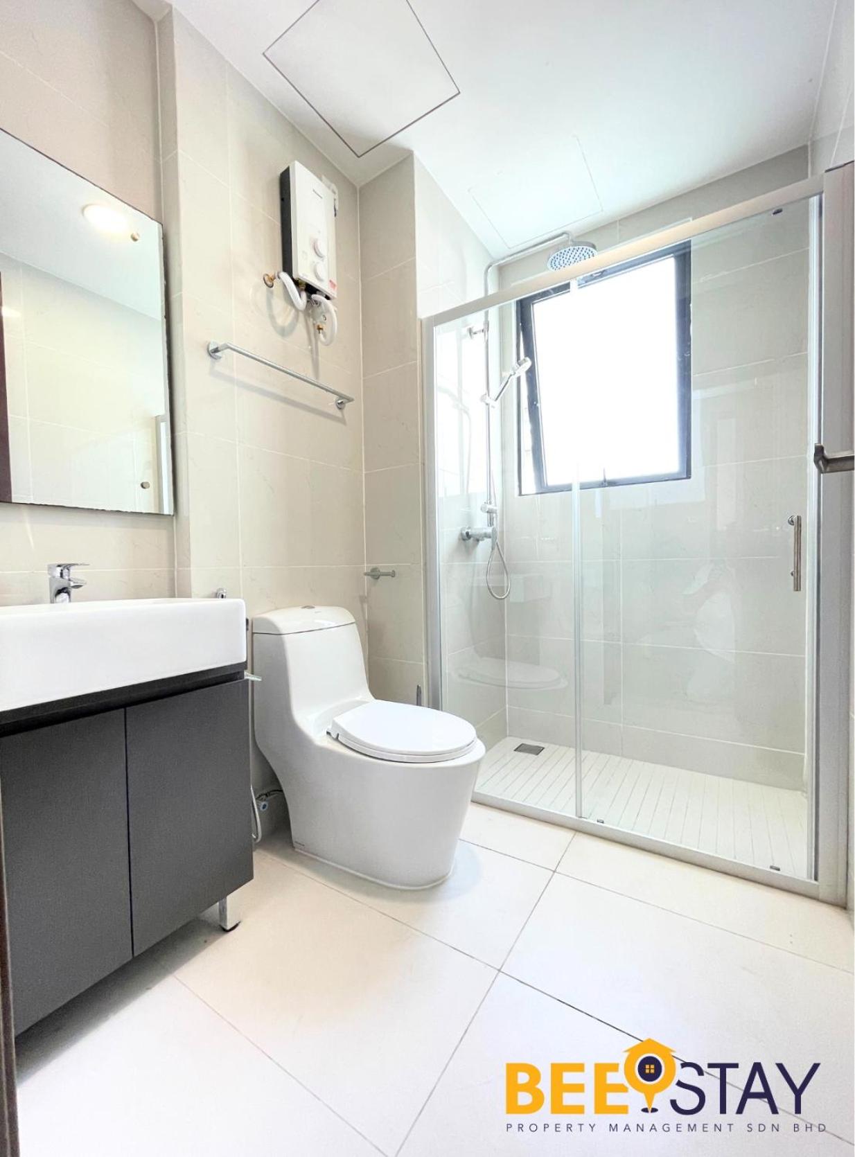 JB SeaView with Balcony Country Garden Danga Bay for 6 Pax