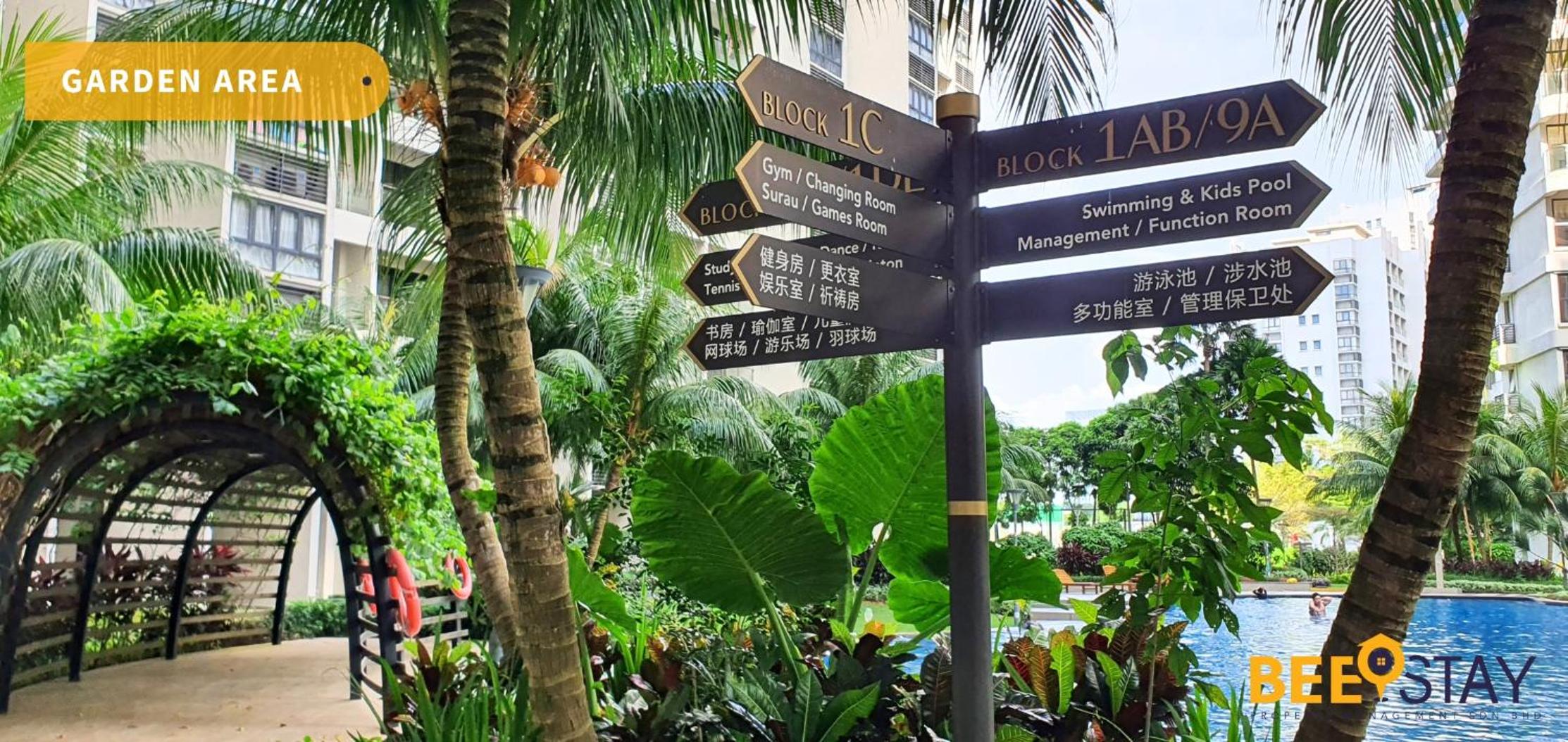 JB SeaView with Balcony Country Garden Danga Bay for 6 Pax