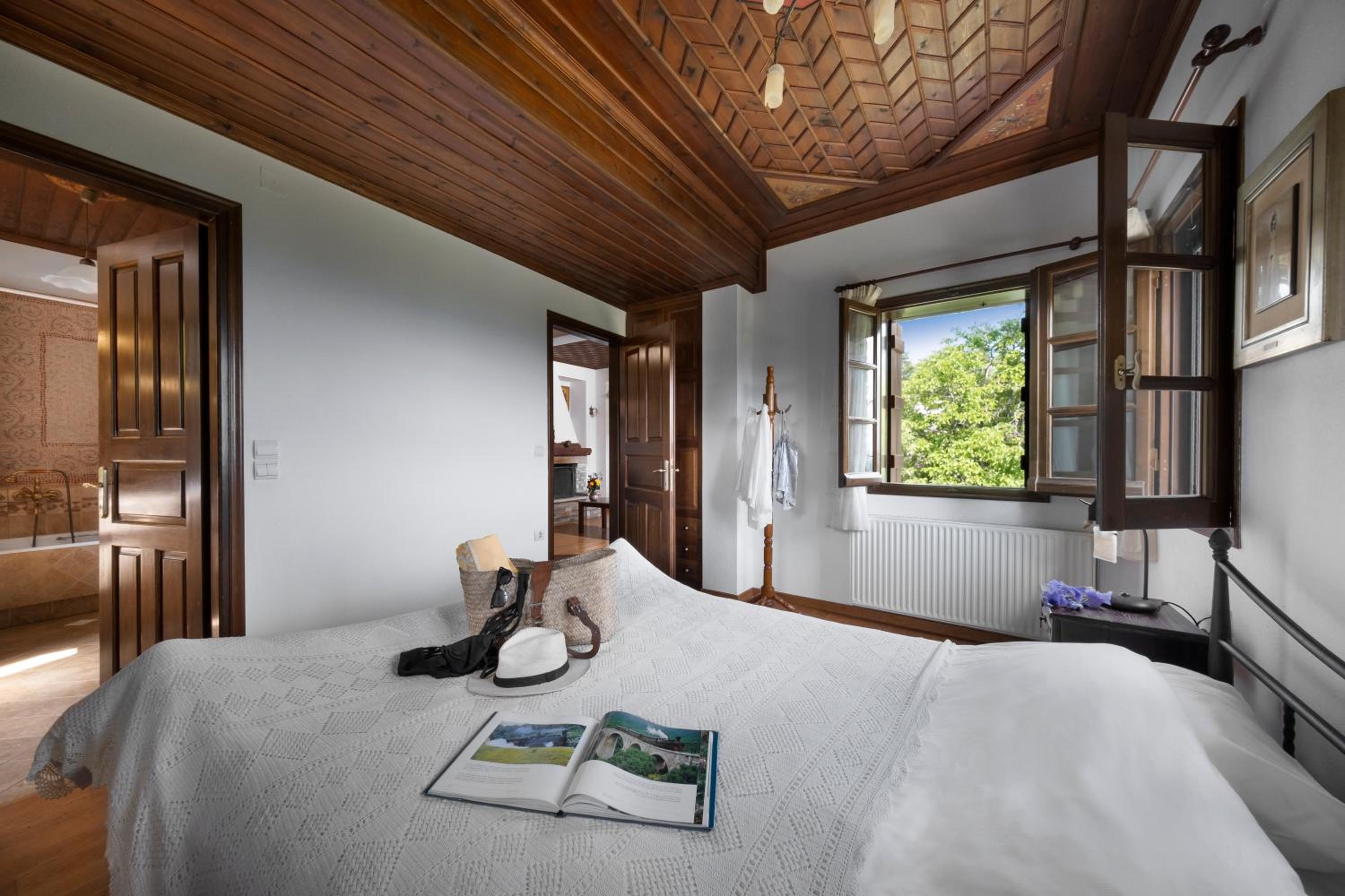 VILLA PALIOS STATHMOS view 5