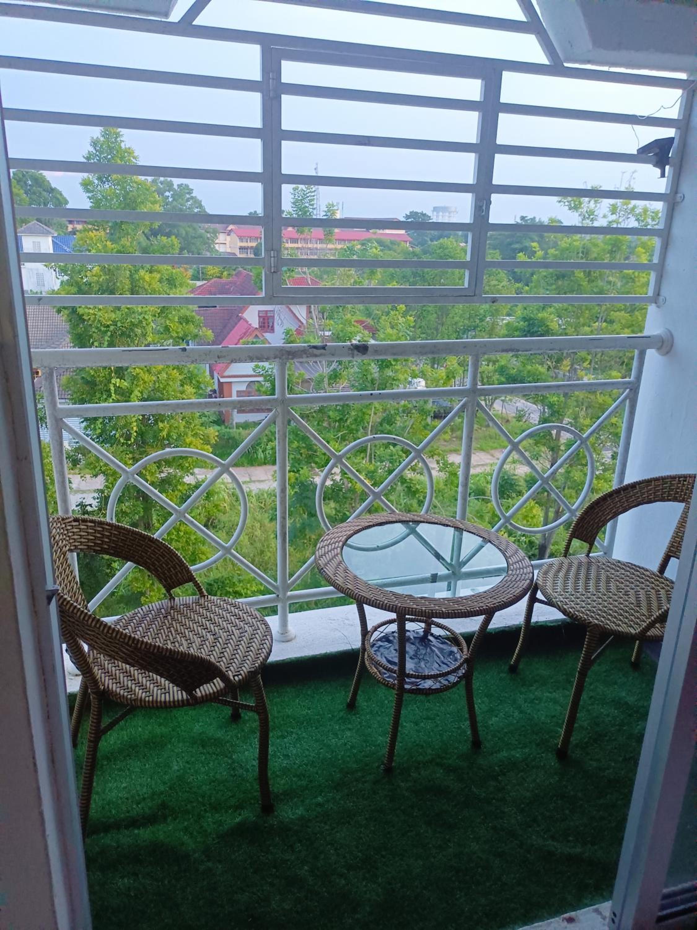 3rd floor apartment with 2 bedroom and no elevator photo 4