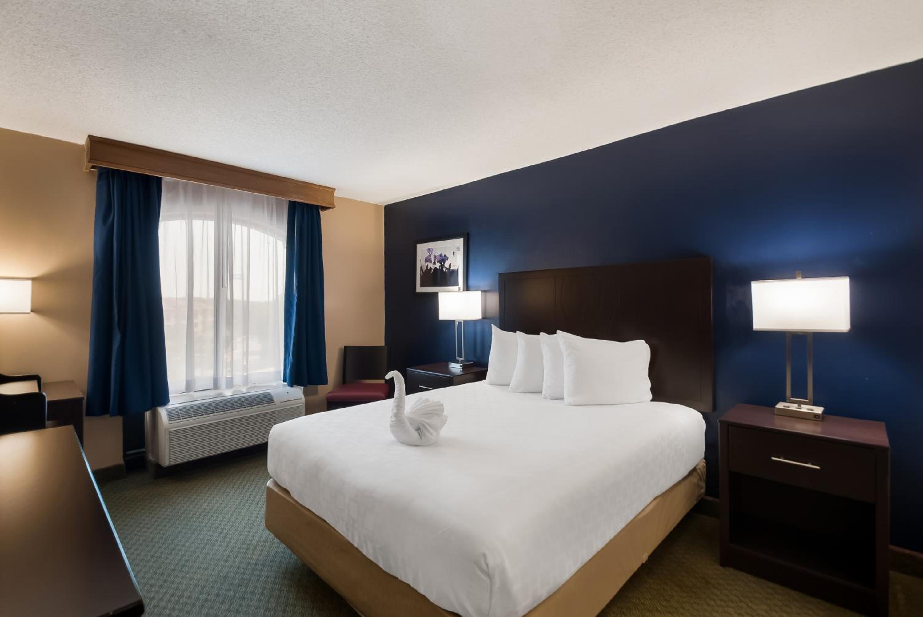 Springfield Vacations - Best Western Springfield - Property Image 3