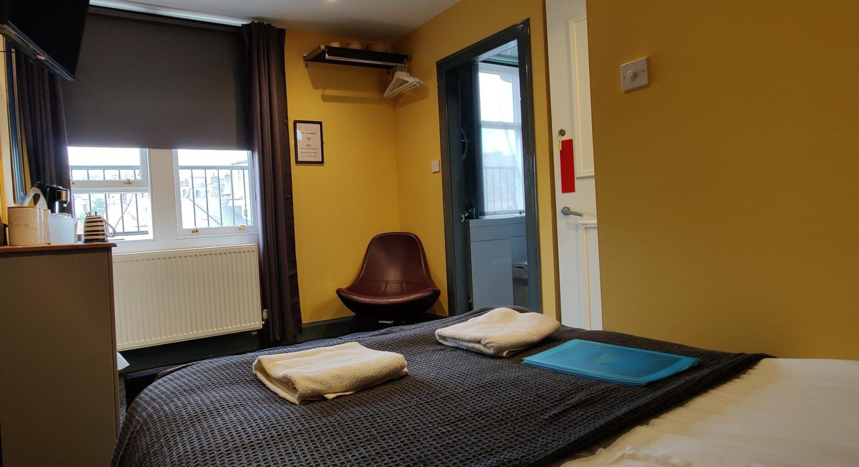 Stay - Gilmore Guesthouse
