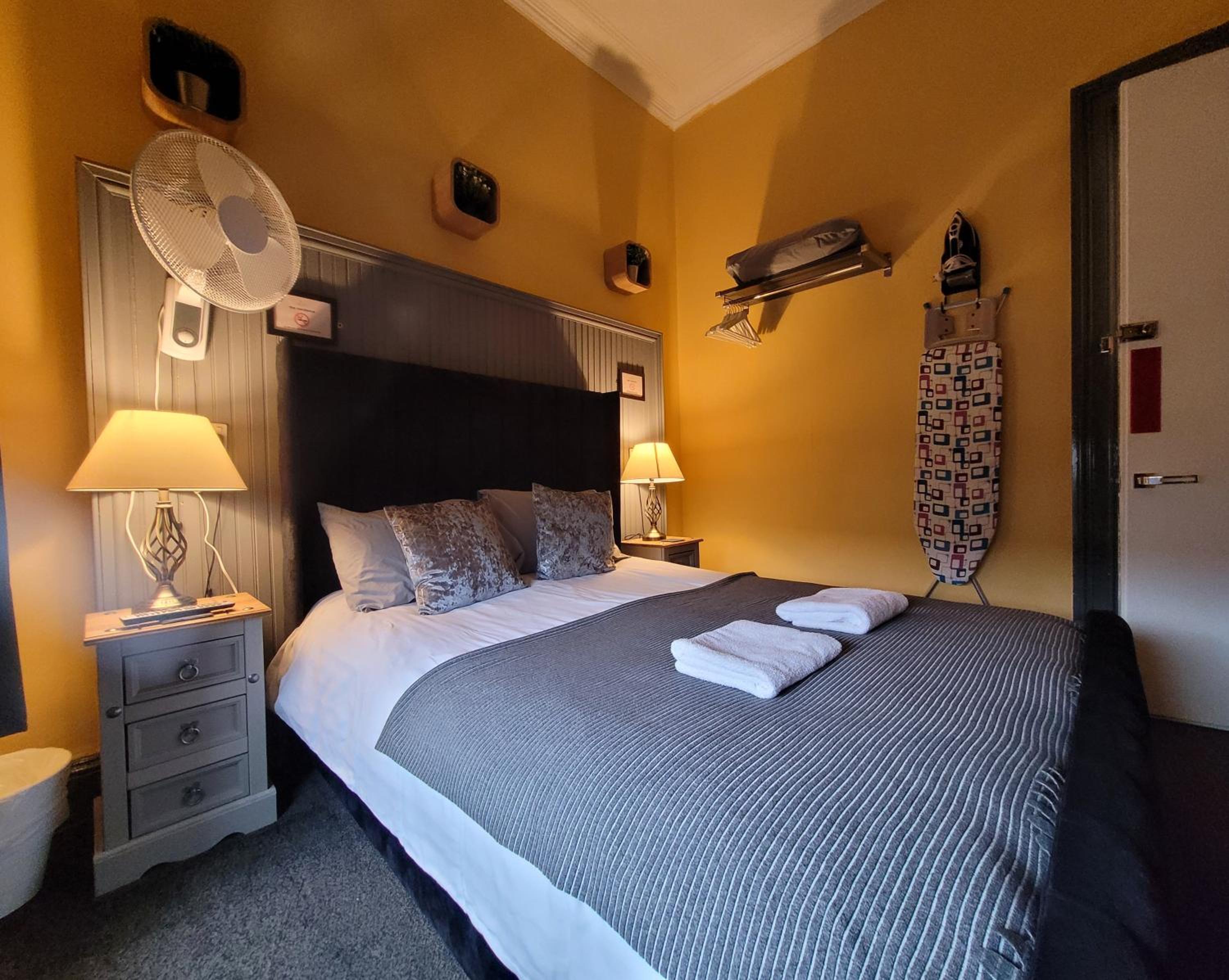 Stay - Gilmore Guesthouse