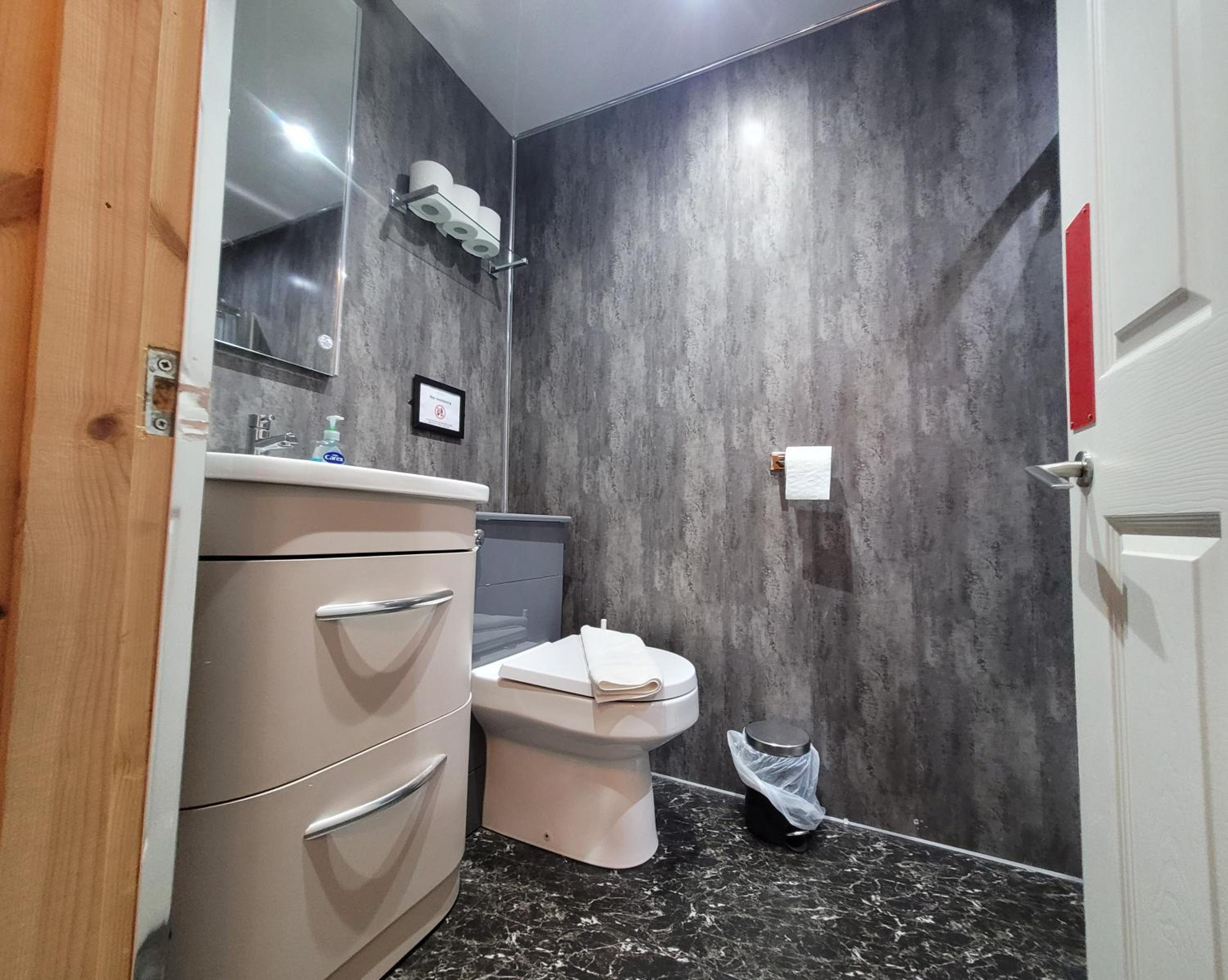 Stay - Gilmore Guesthouse