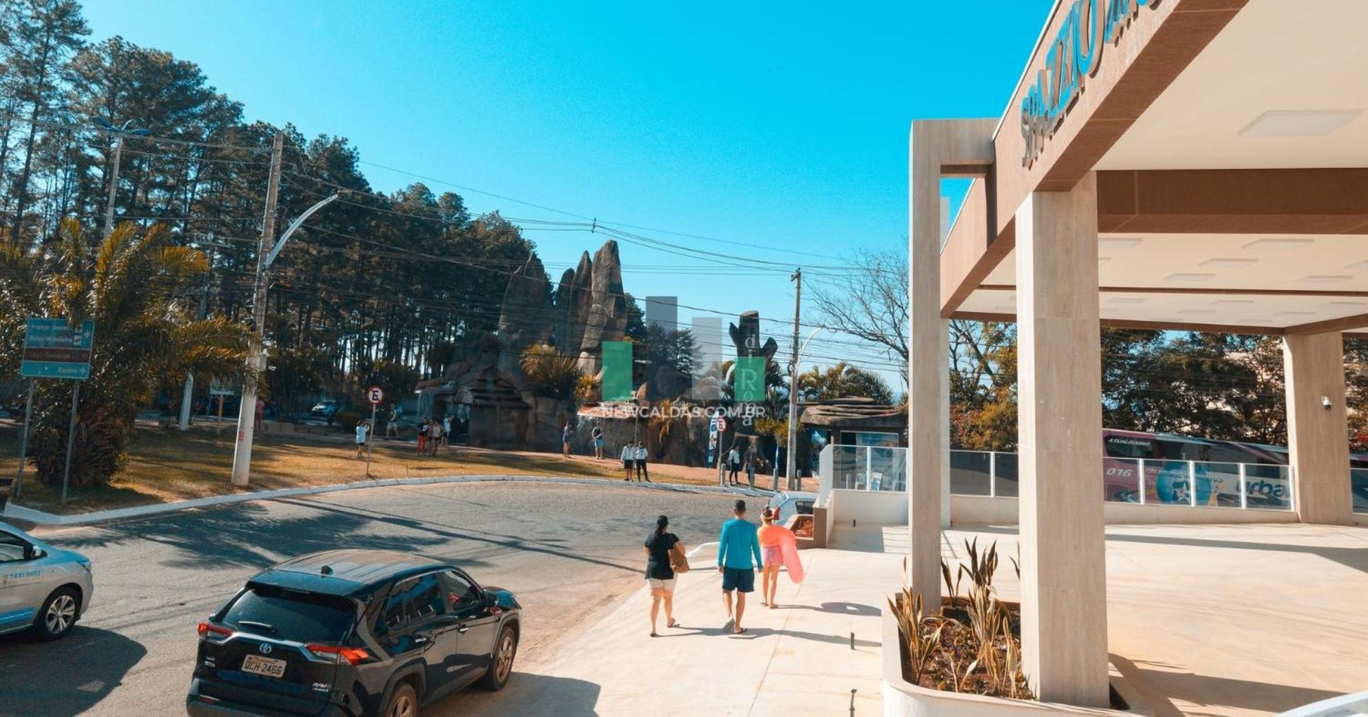 Spazzio diRoma com Acesso Livre ao Acqua Park Splash