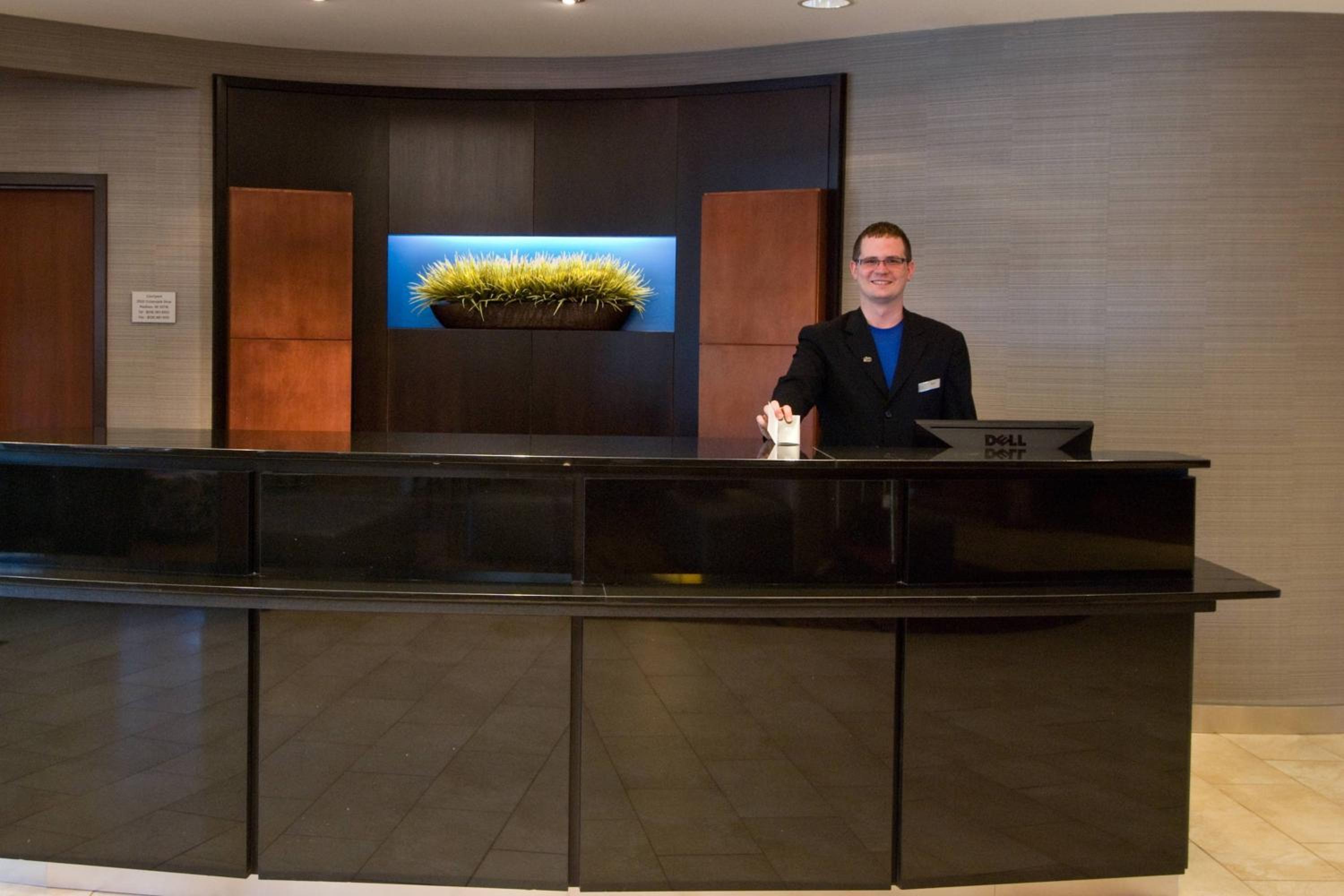 New York City Vacations - Courtyard by Marriott Madison East - Property Image 21