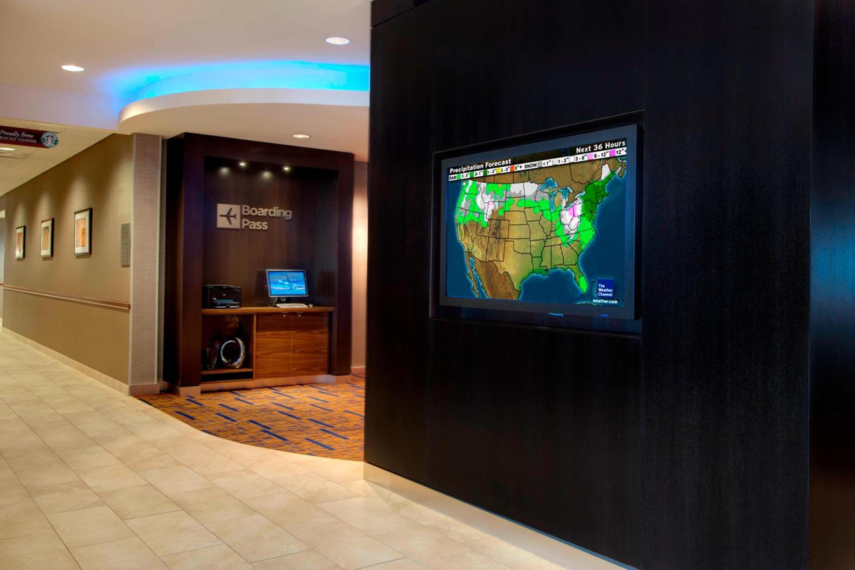New York City Vacations - Courtyard by Marriott Madison East - Property Image 11
