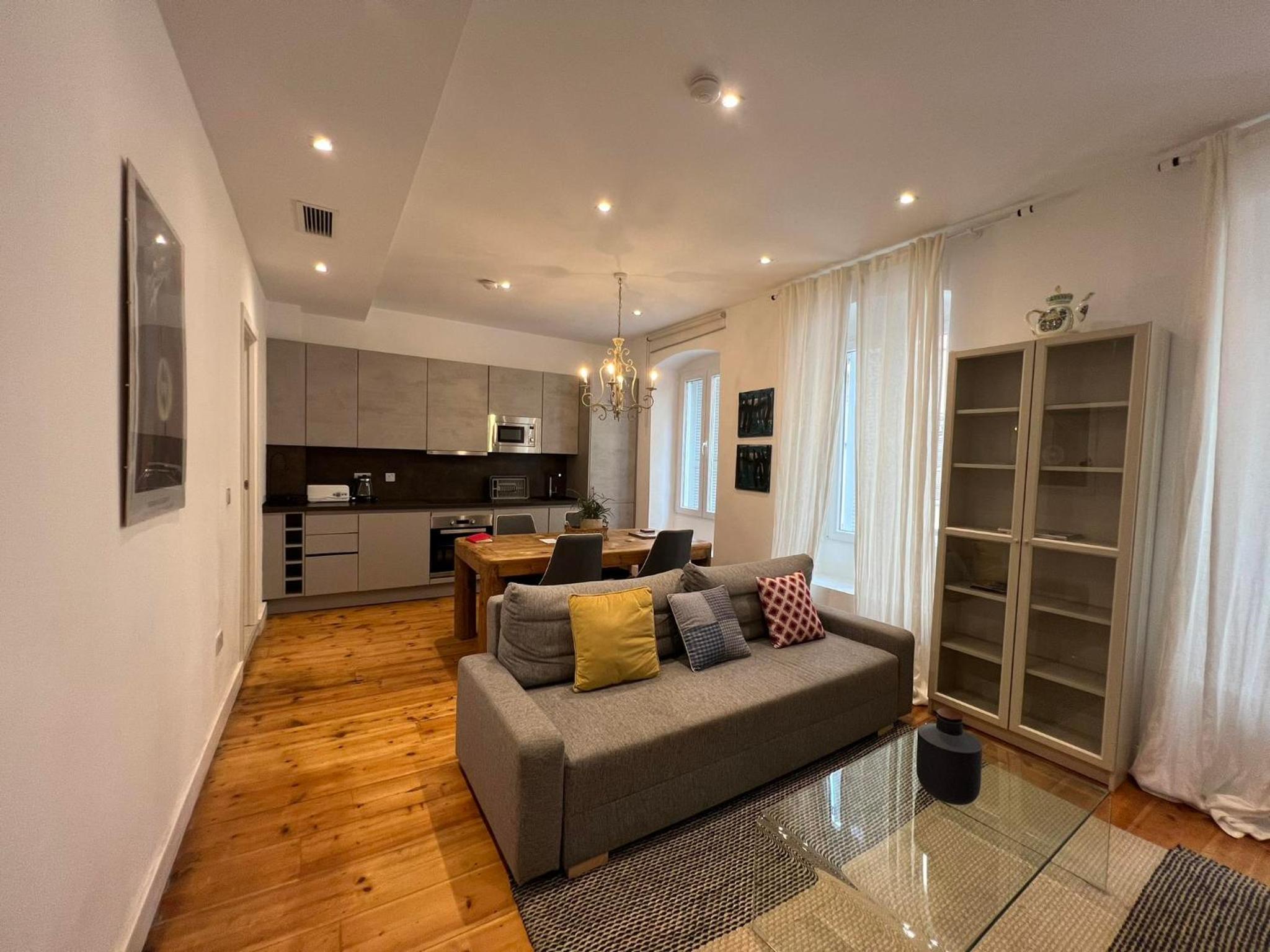 Eclectic 2BR with shared terrace perfect getaway view 3