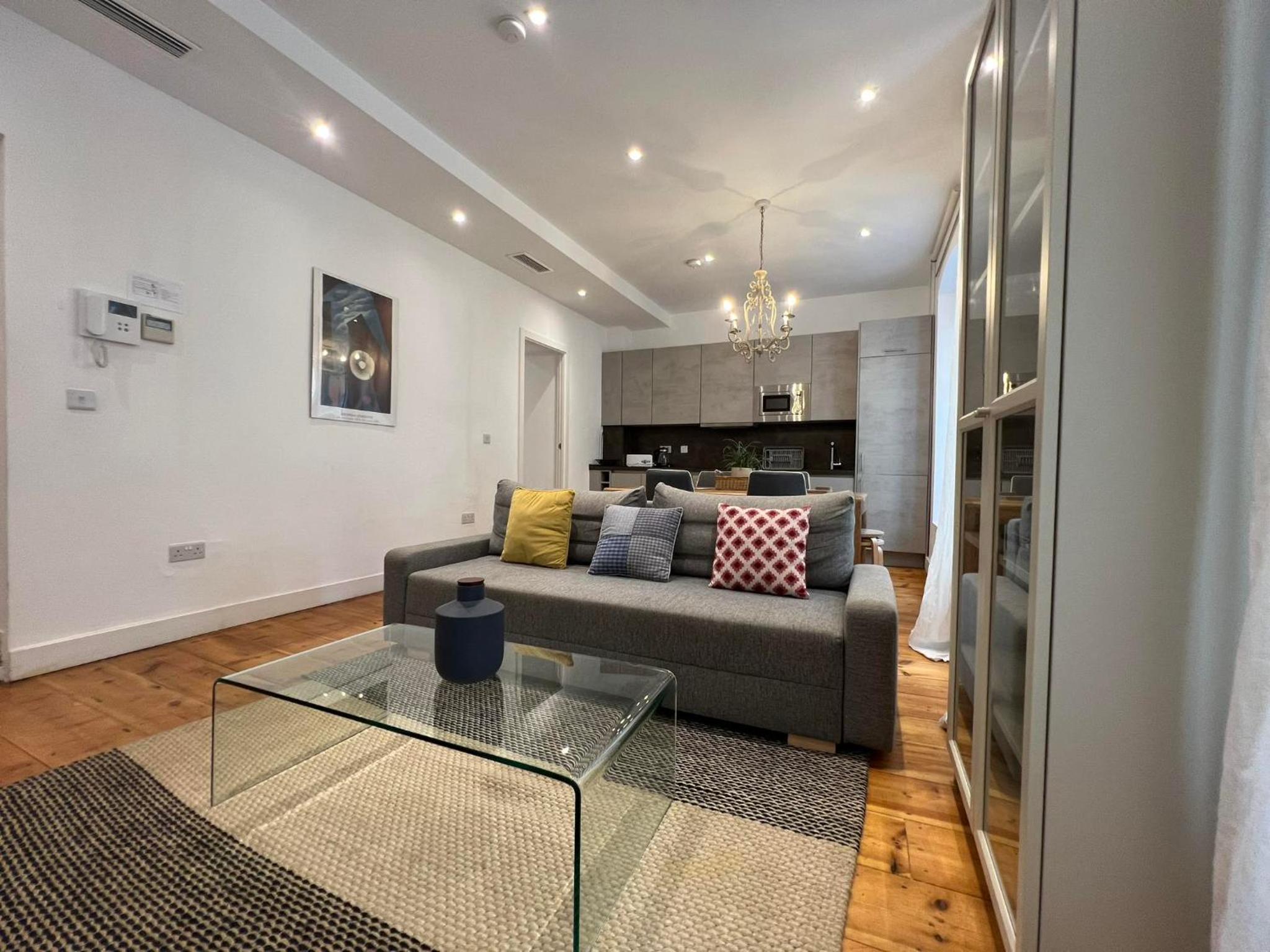 Eclectic 2BR with shared terrace perfect getaway view 2