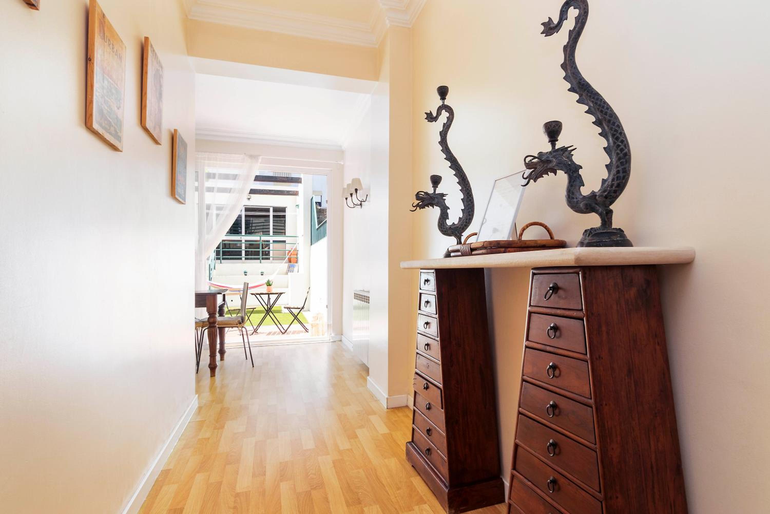 Nesha Guesthouse Lisbon view 3