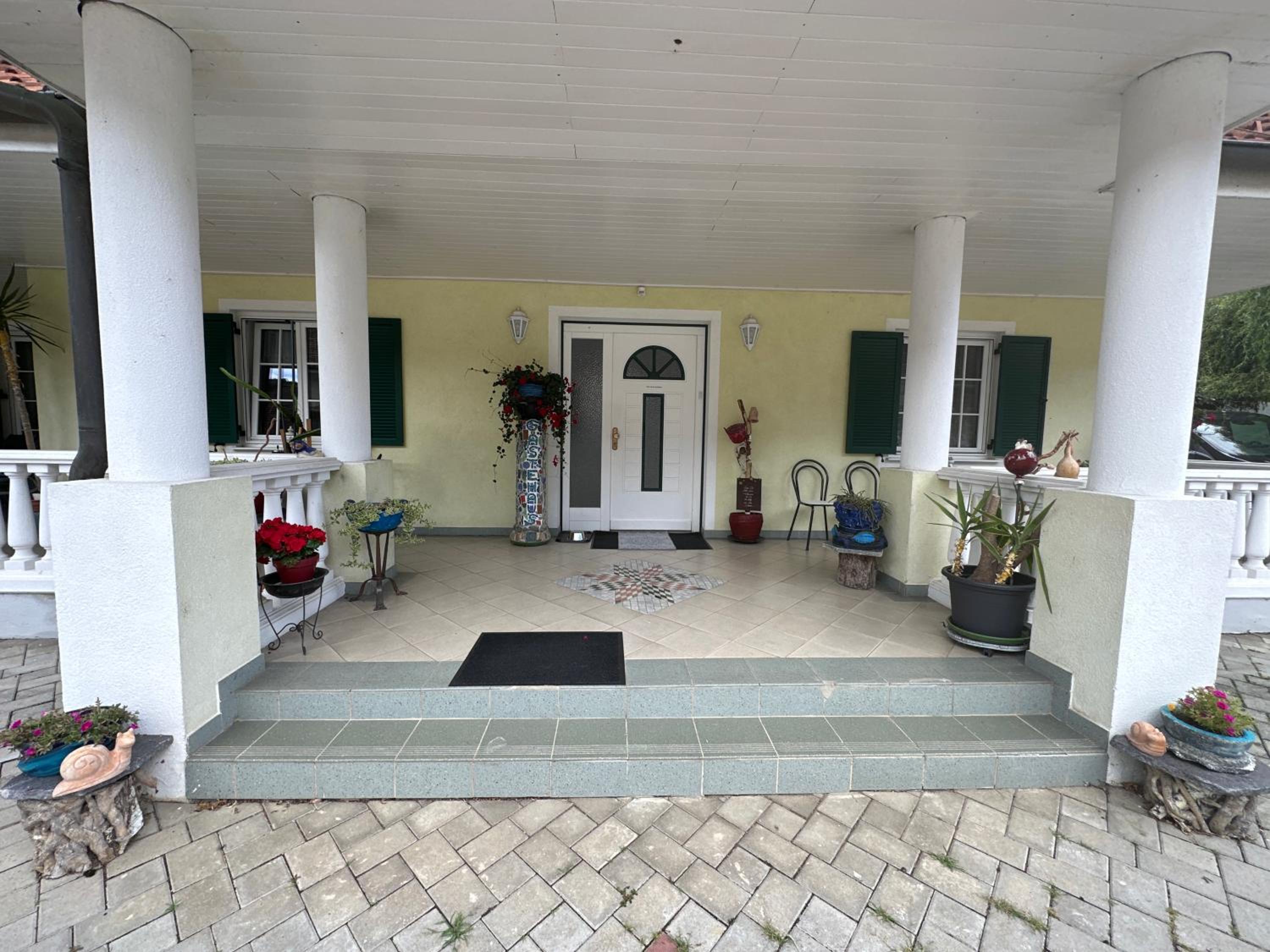 Villa Mercedes