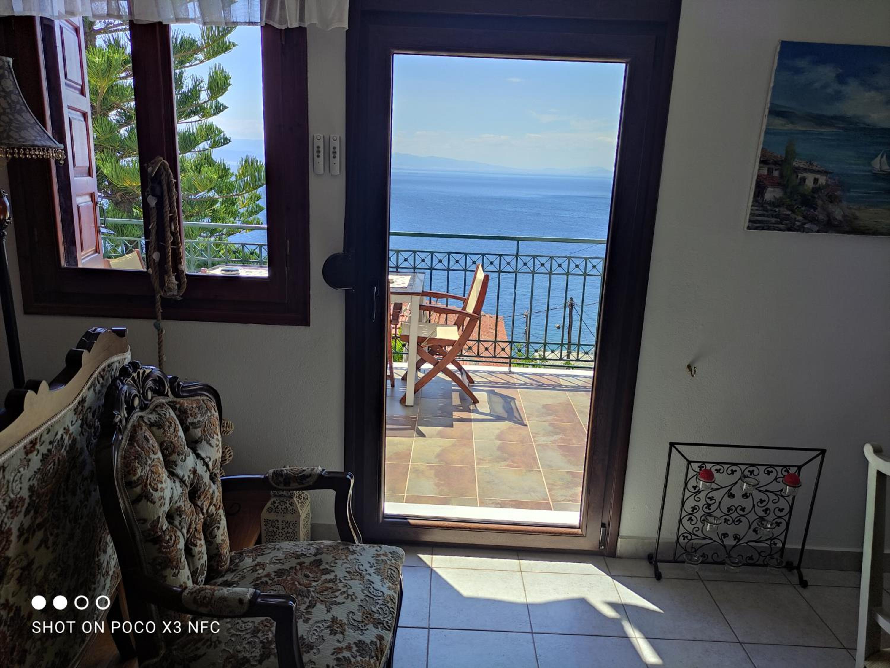 MESONISI maisonette