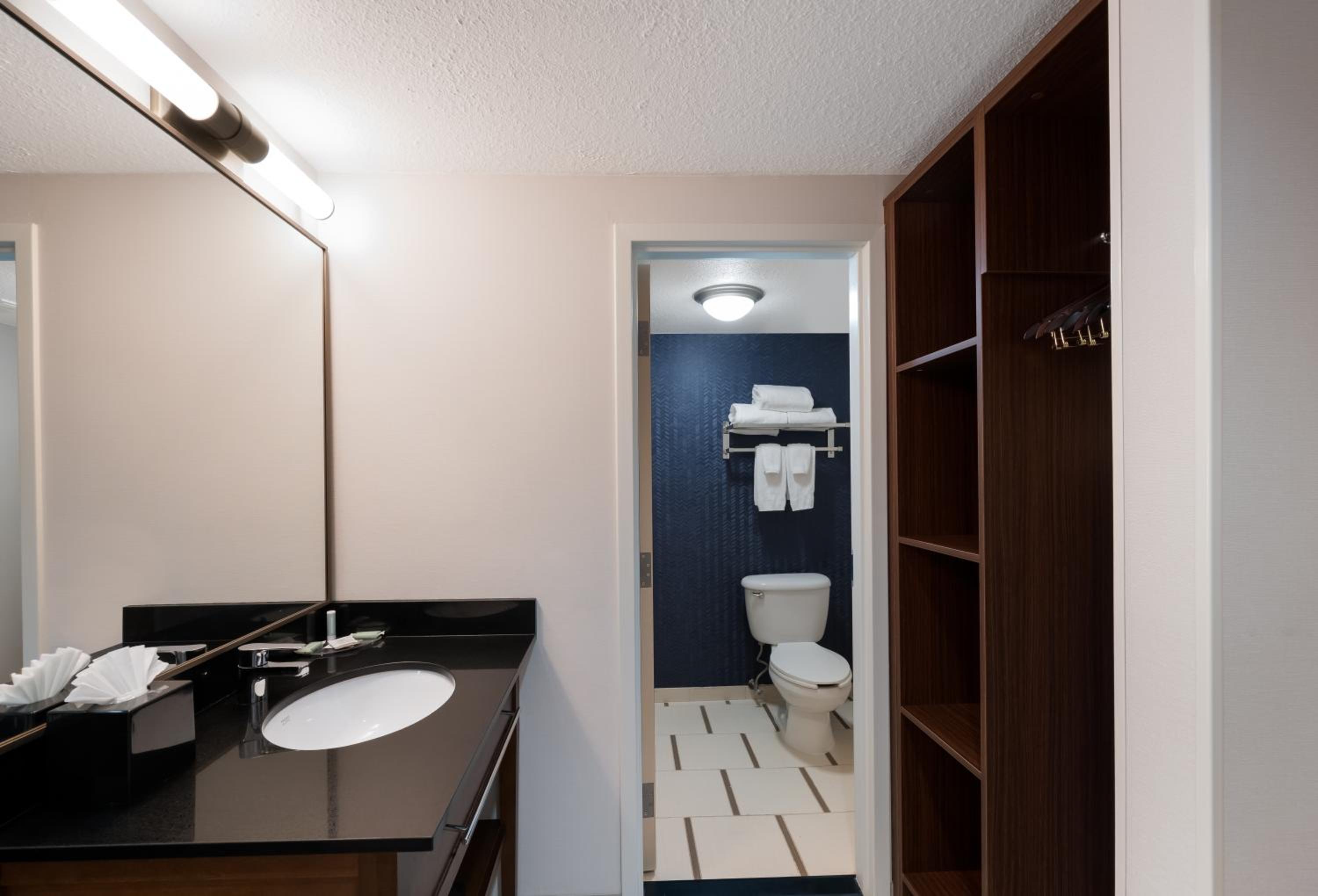 Fairfield Inn by Marriott Amesbury - Property Image 25