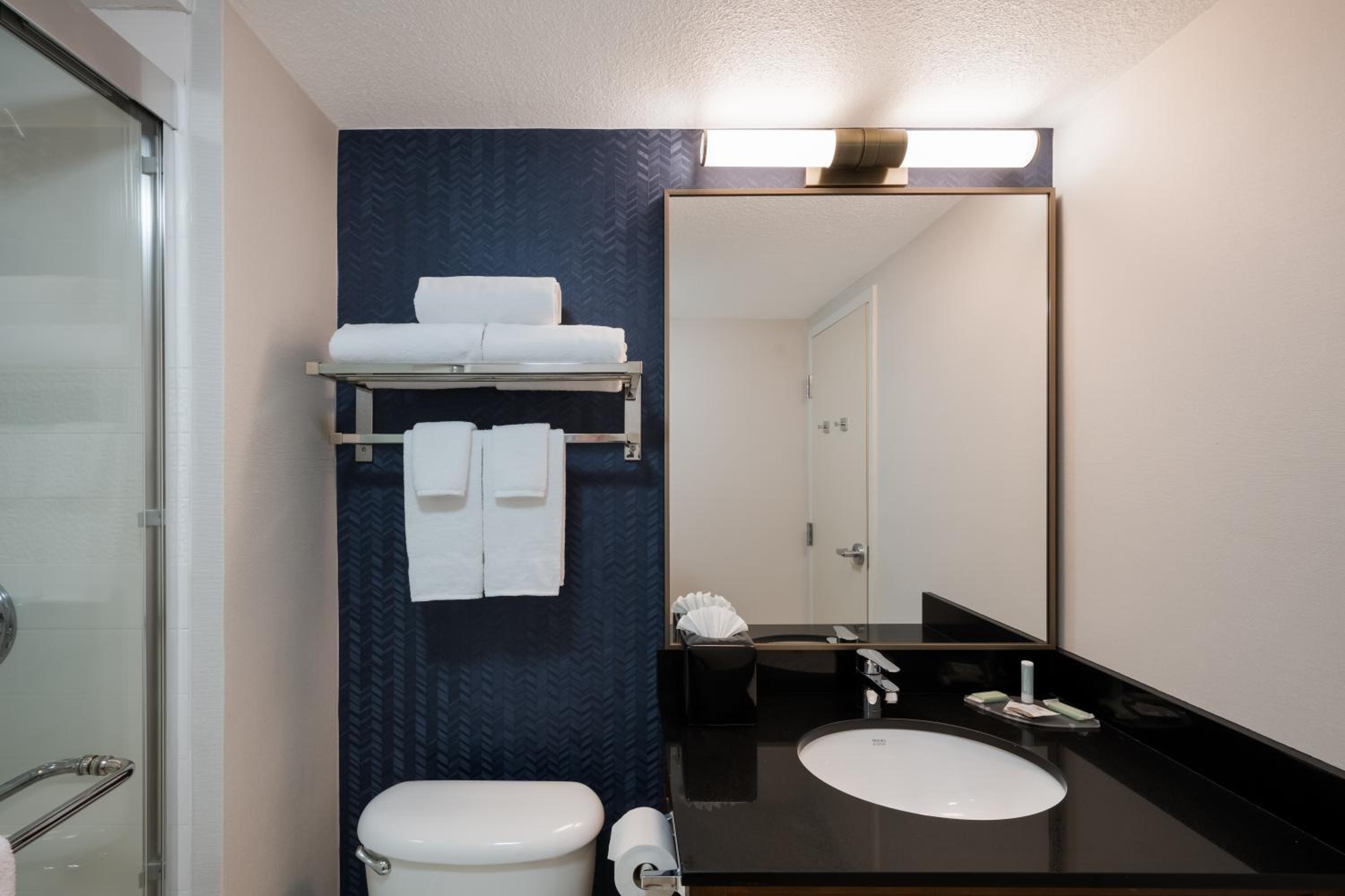 Fairfield Inn by Marriott Amesbury - Property Image 33
