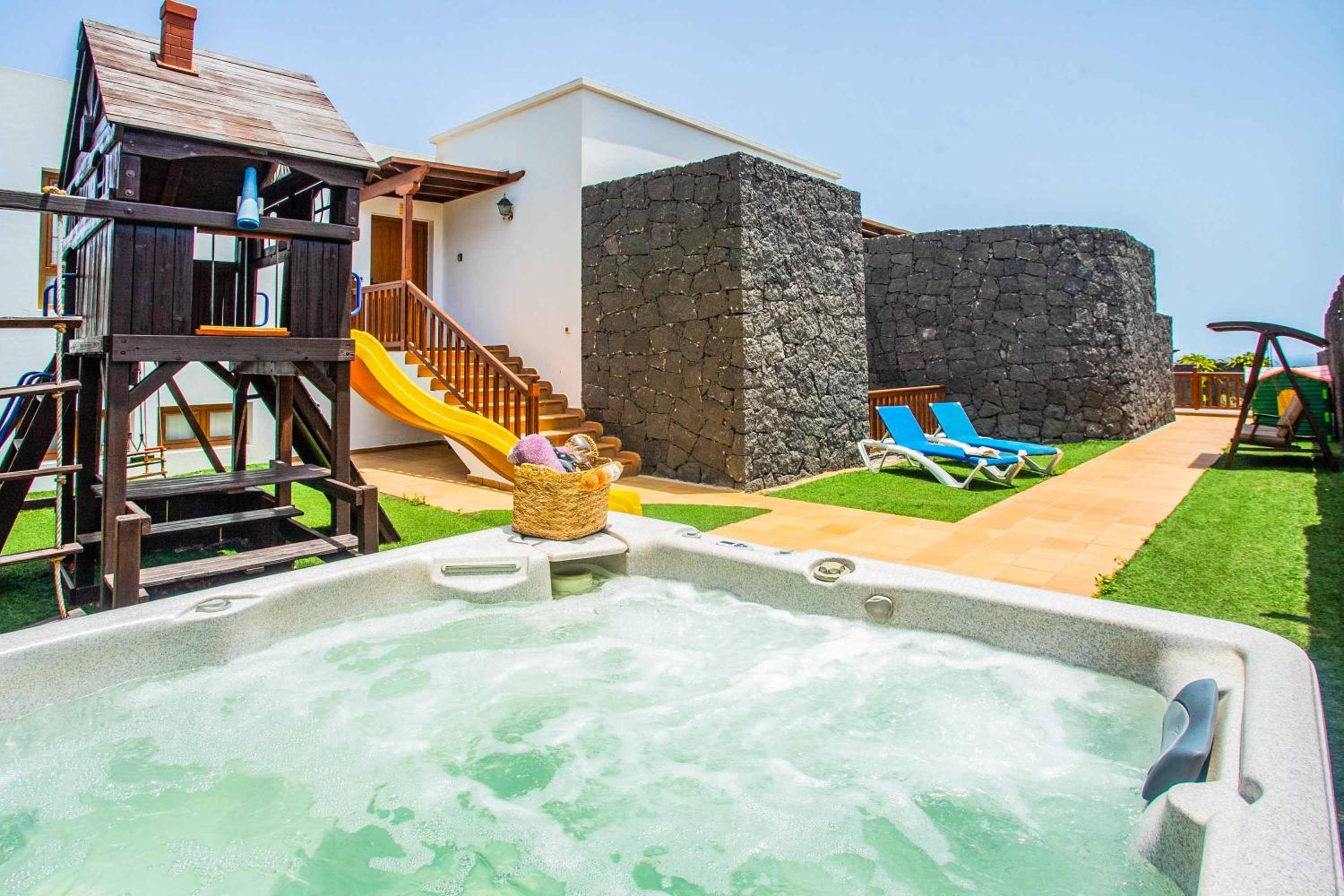 Villa Amina