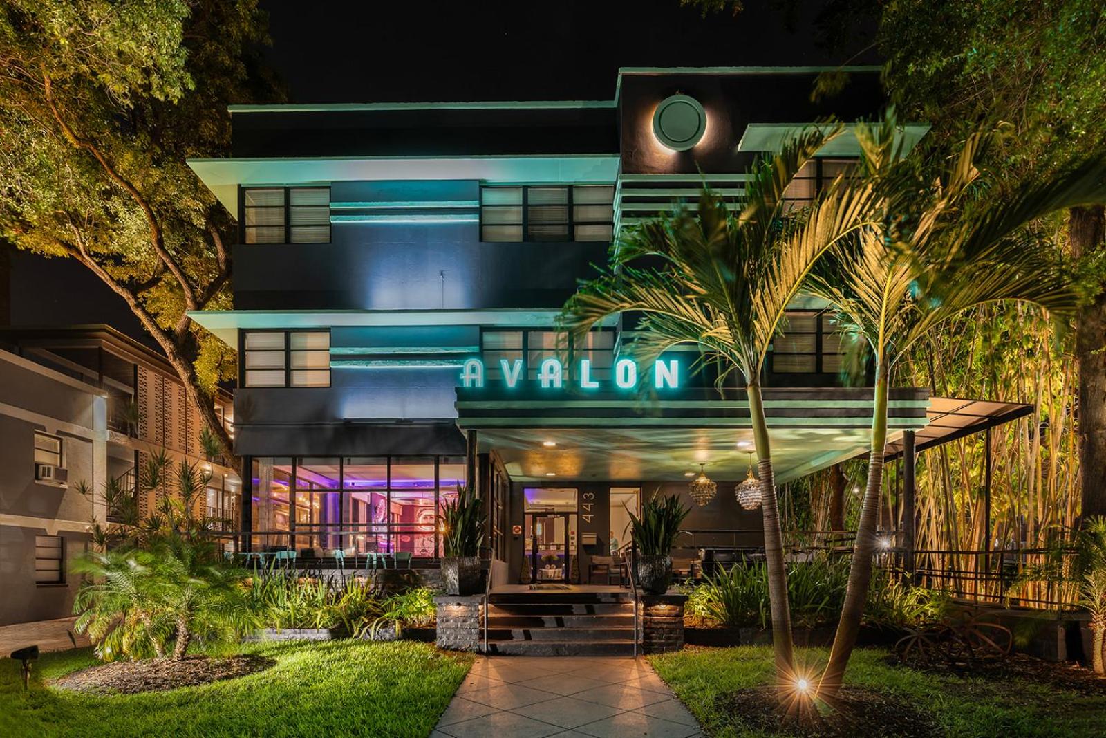 Hotel Avalon Hotel Downtown St. Petersburg - Image 1