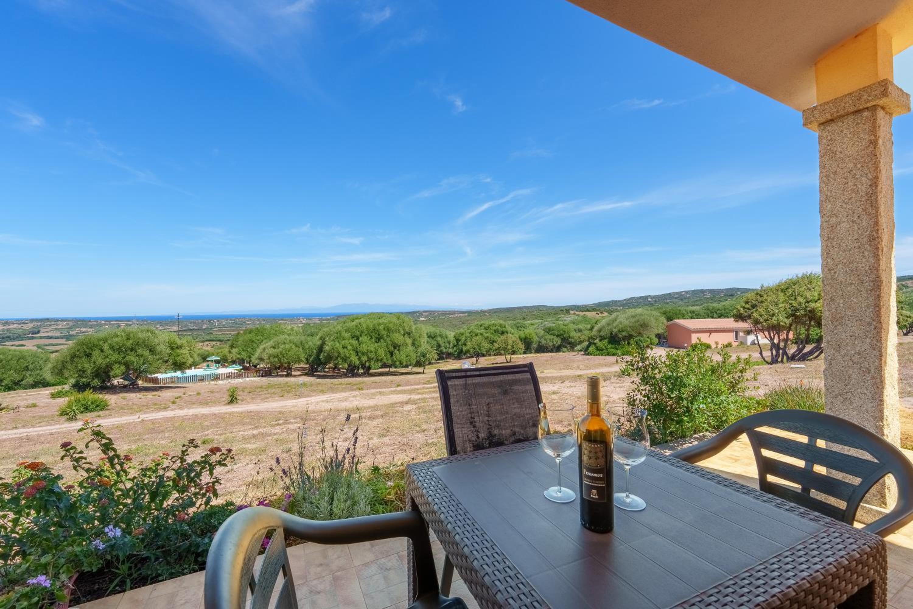 Casa Mirto con piscina e vista mare view 4