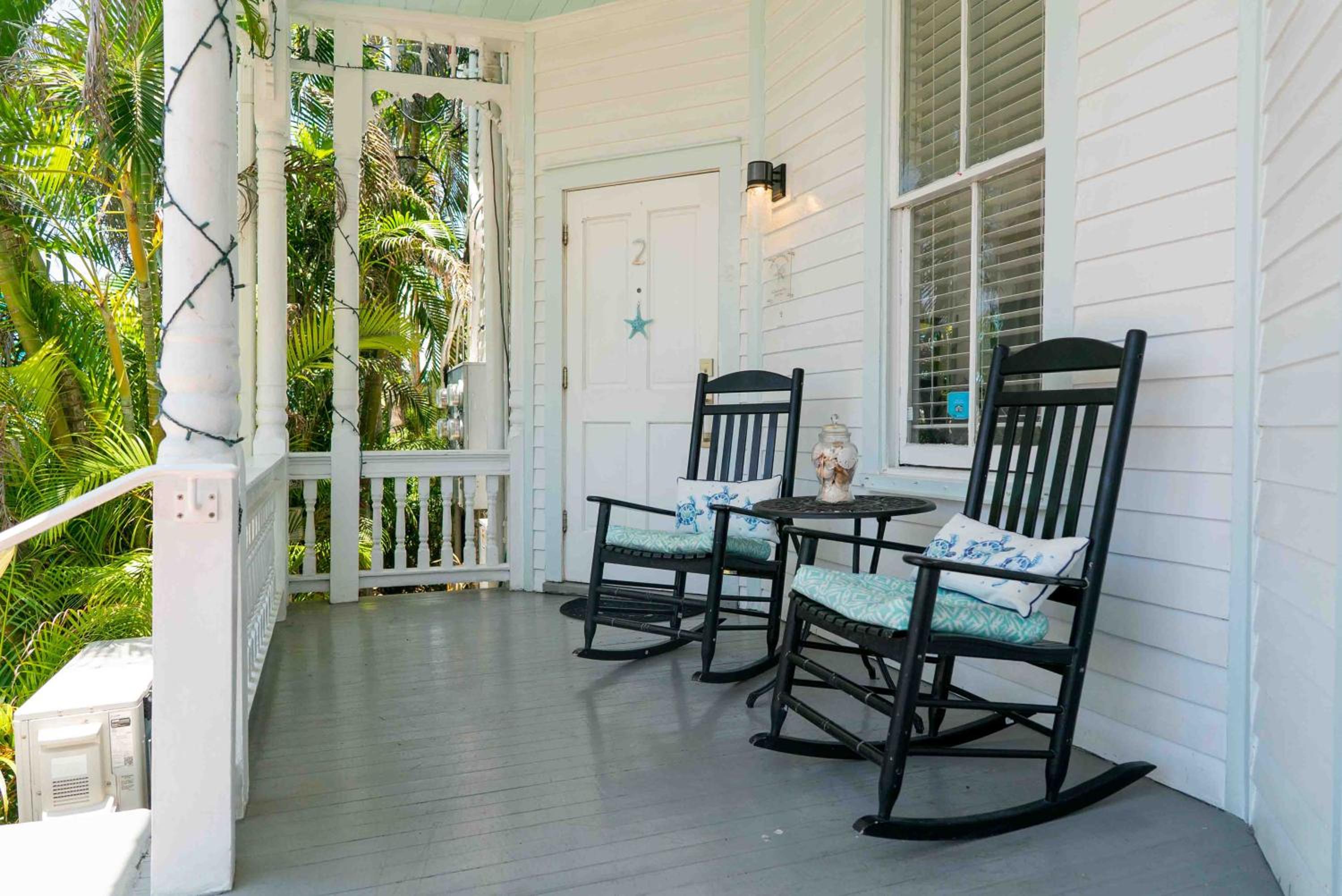 Southernmost Point Guest House & Garden Bar