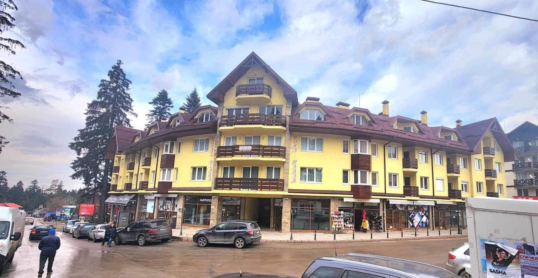 Arboro Royal Plaza view 3