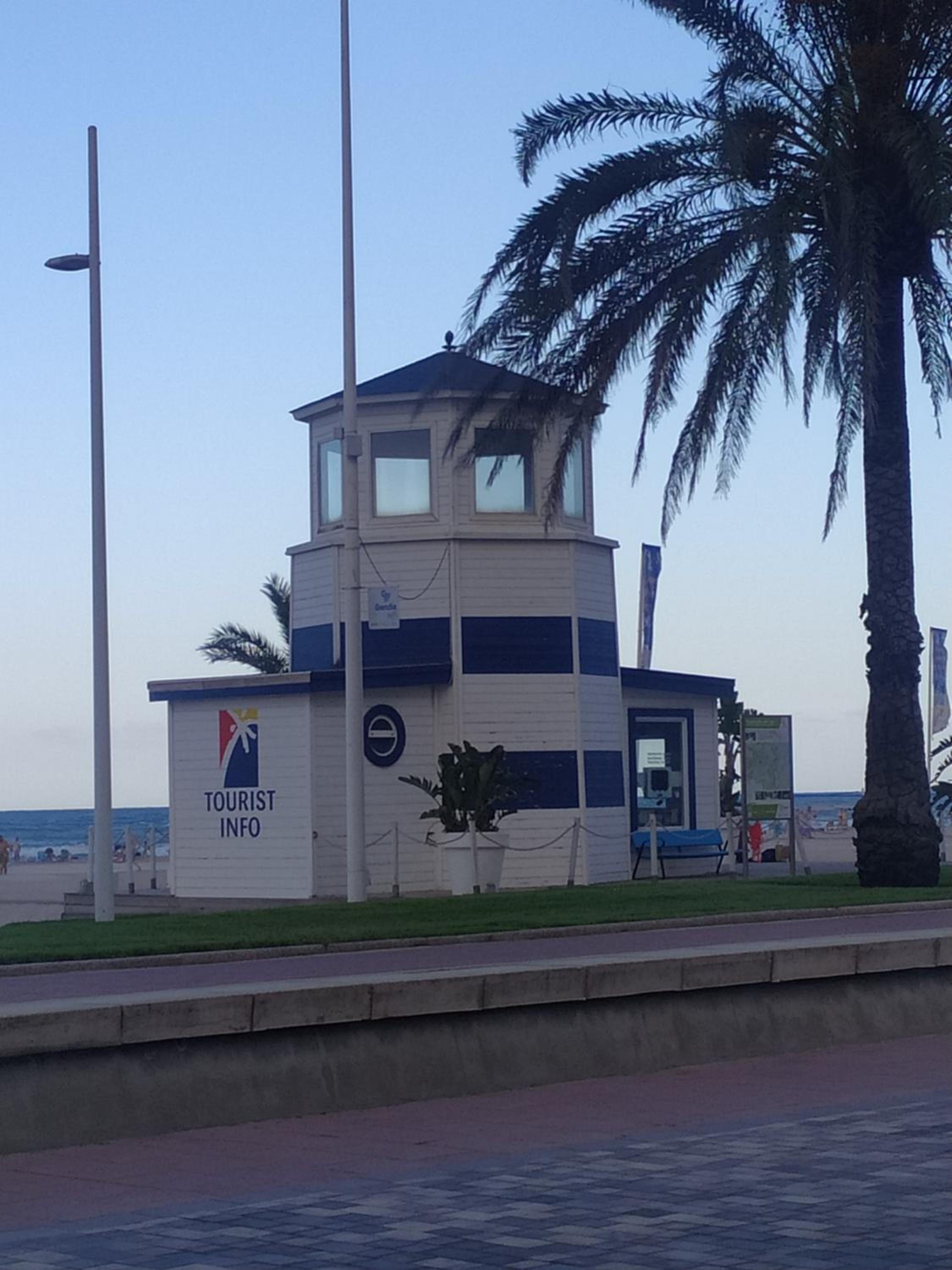 Apartamento en Playa de Gandia con piscina
