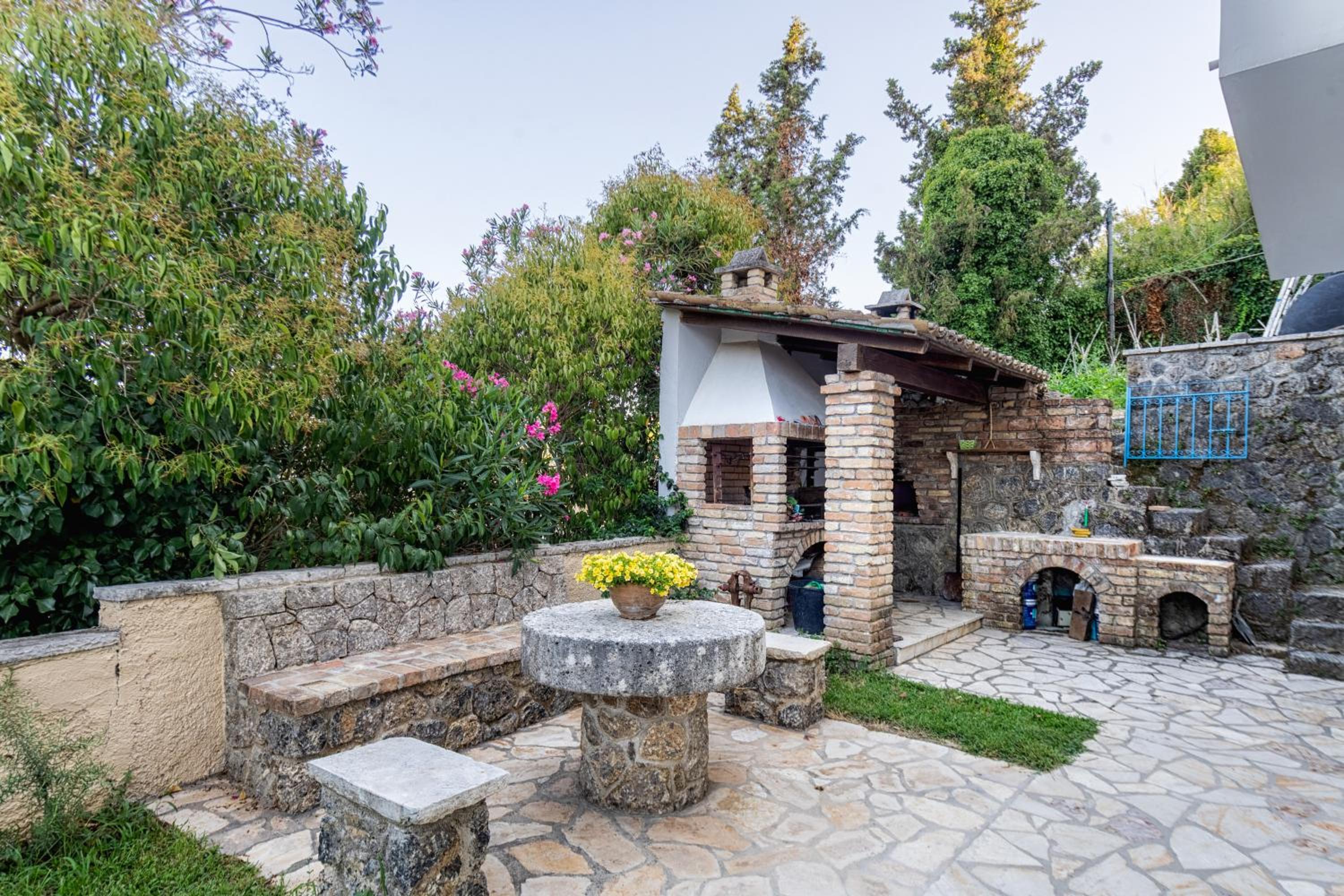Harmony Garden Retreat near Corfu Town
