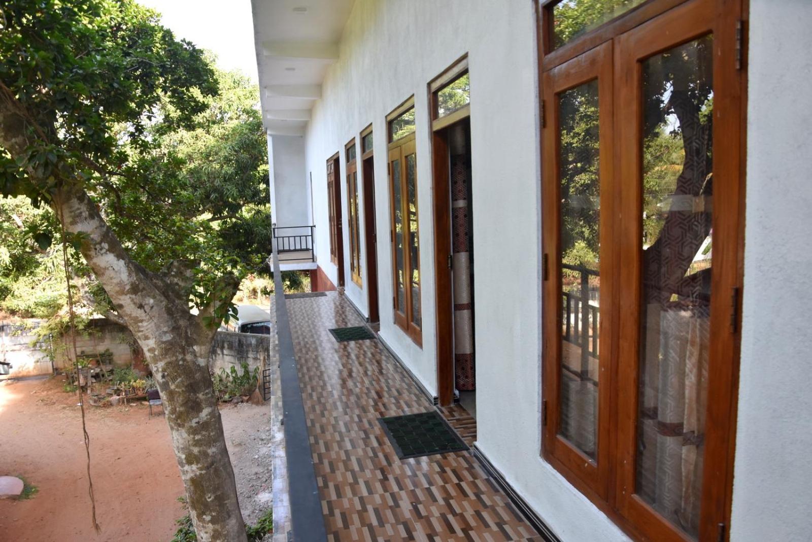 Green Mart Family Rest view 3