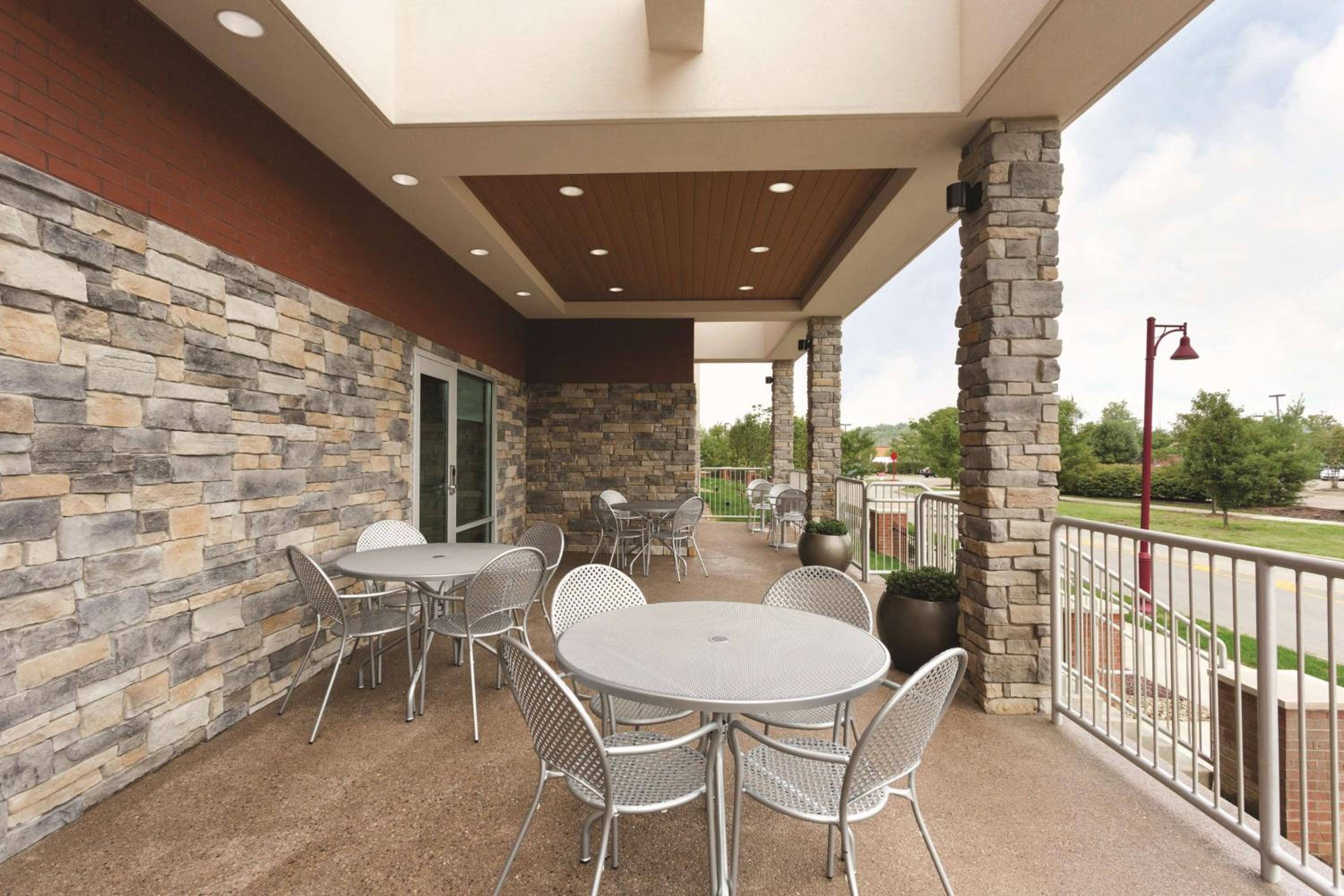 Home2Suites Pittsburgh Cranberry view 2