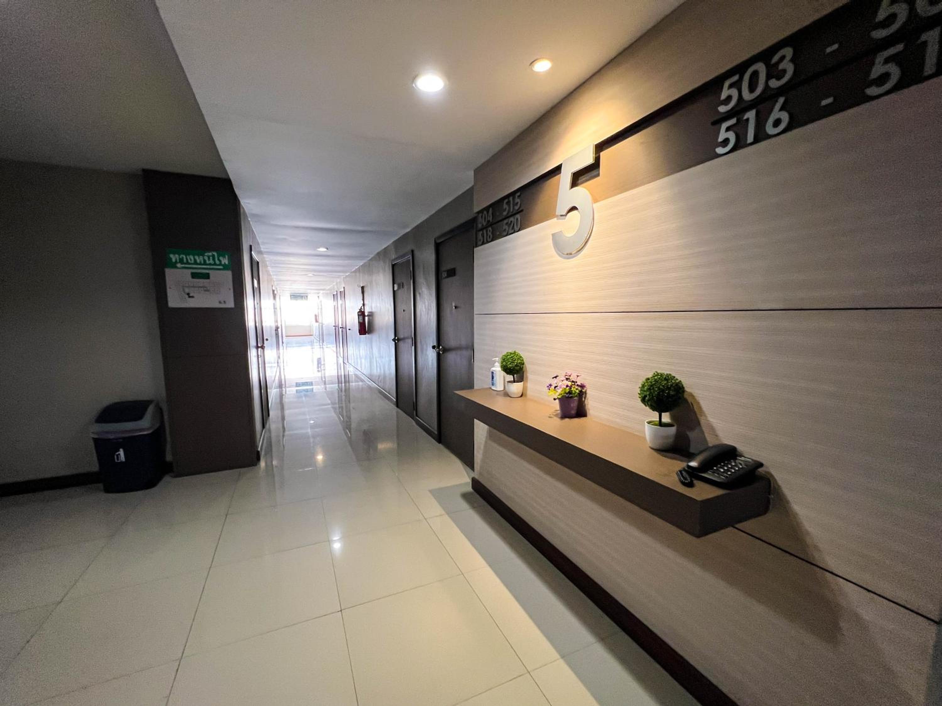 Srivichai Hotel