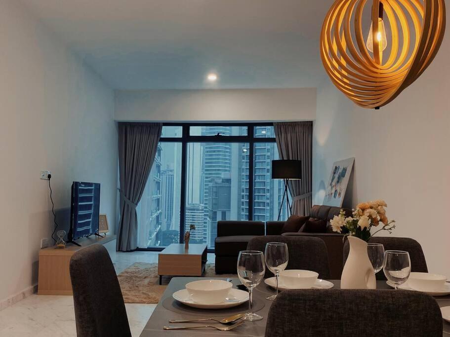 Luxury Residence @ Eaton