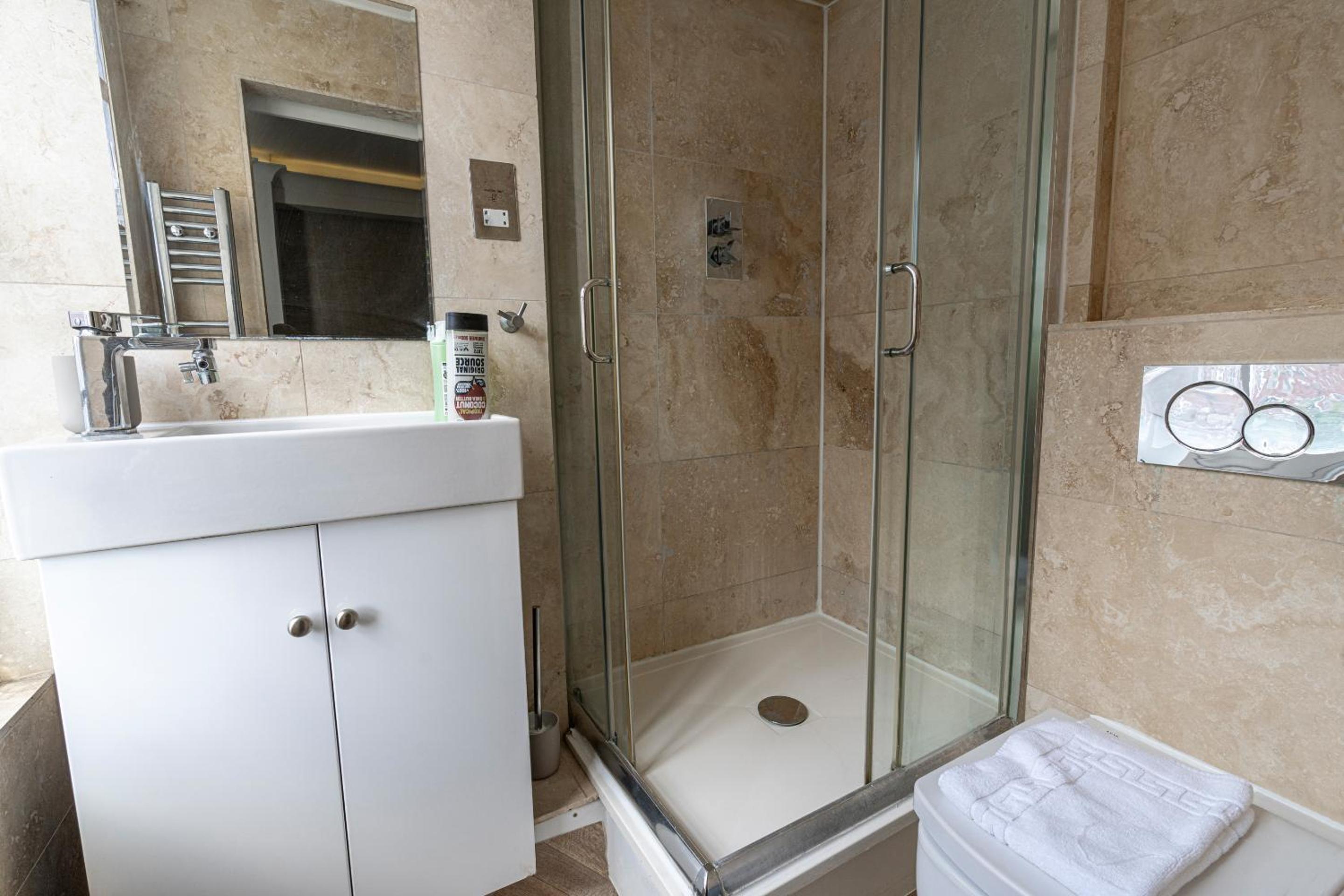 Elegant 3 bedrooms apartment near Hyde Park & Oxford St