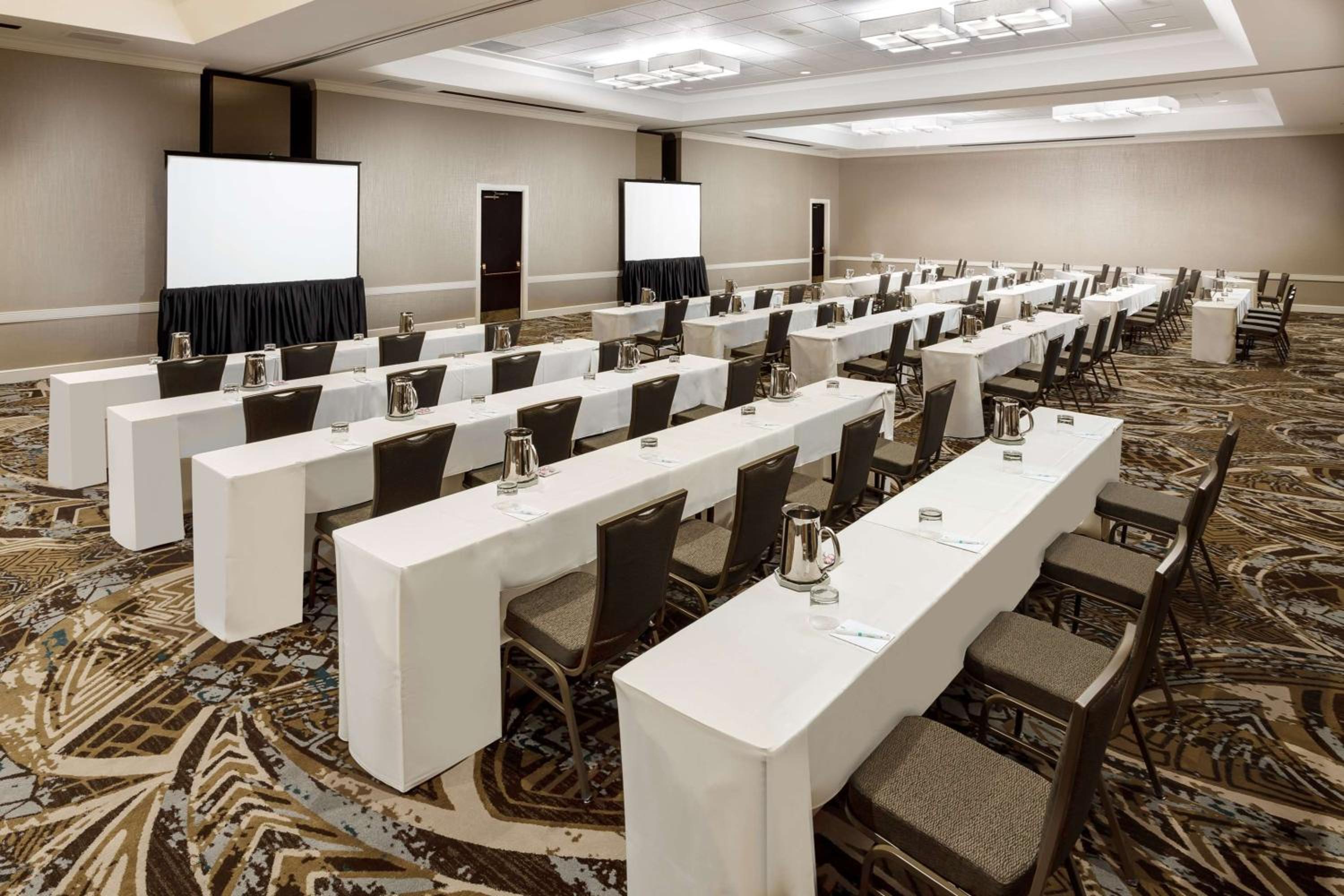 Embassy Suites by Hilton Orlando Lake Buena Vista Resort