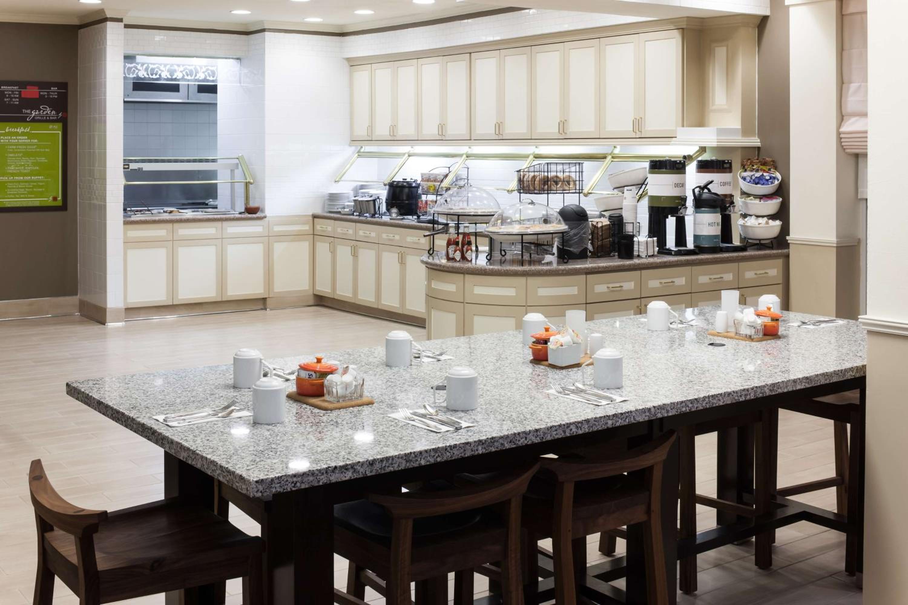 Hilton Garden Inn McAllen Airport 2