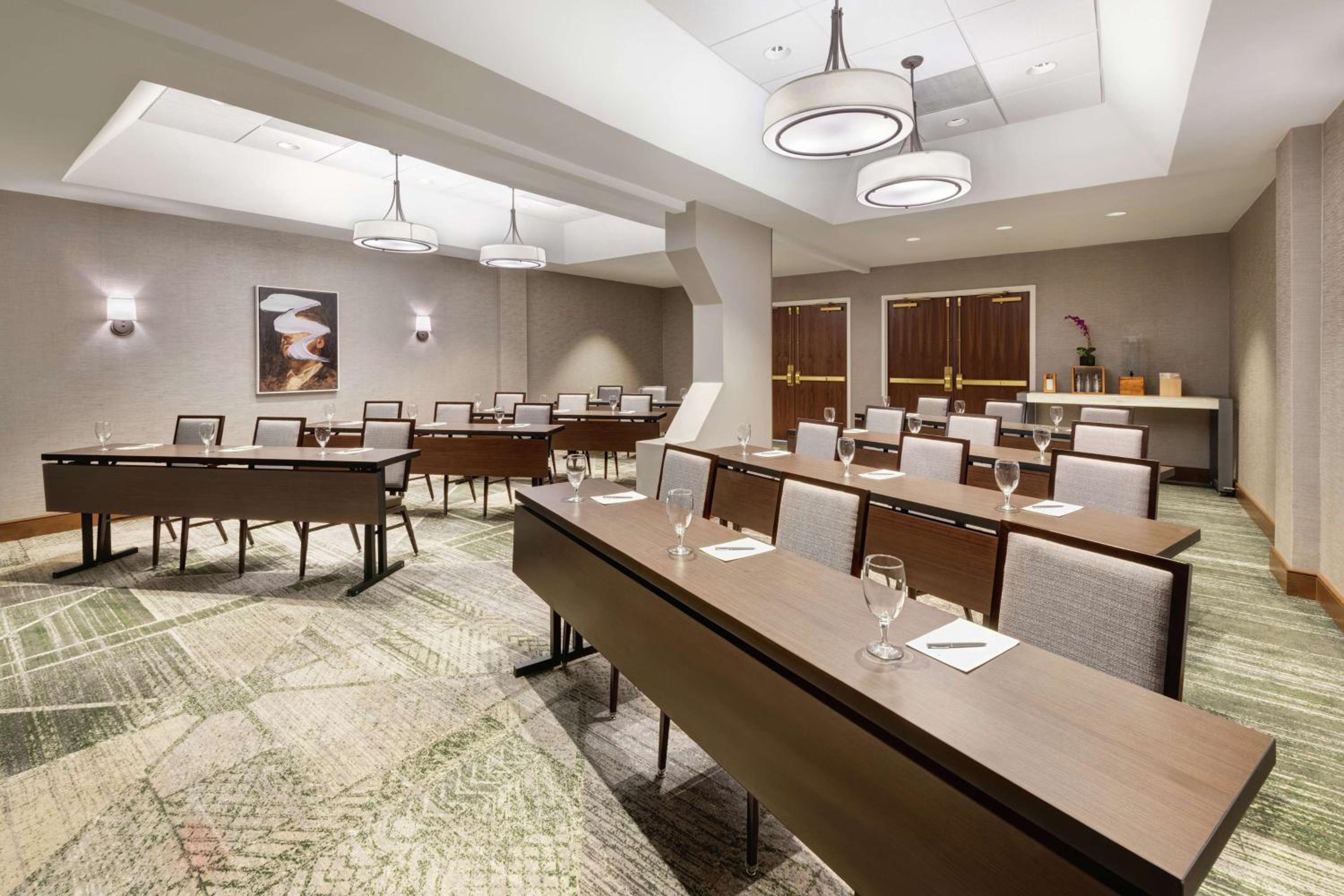 Embassy Suites Tysons Corner - Property Image 16