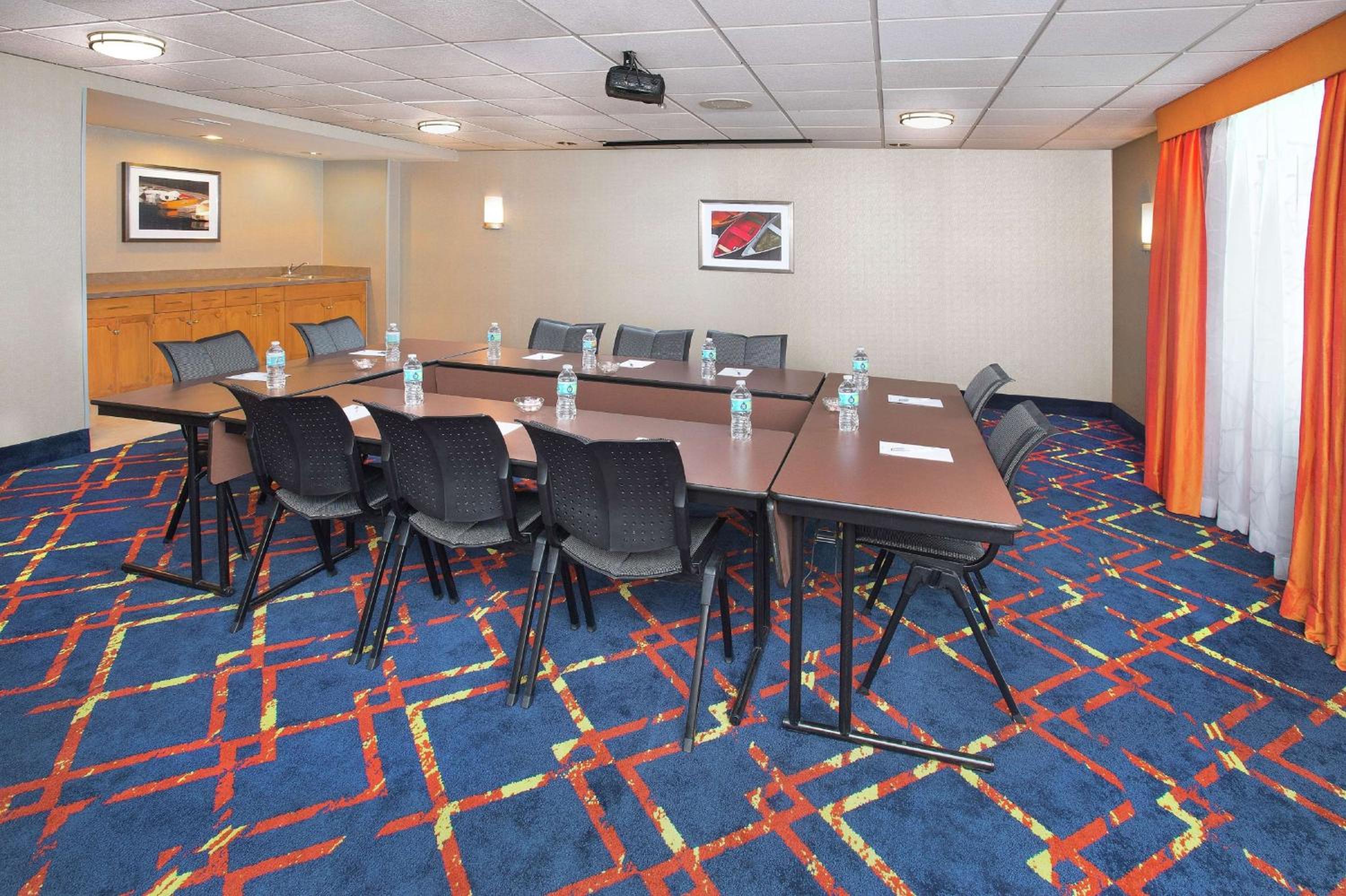 Annapolis Vacations - Hampton Inn  Suites Annapolis - Property Image 7