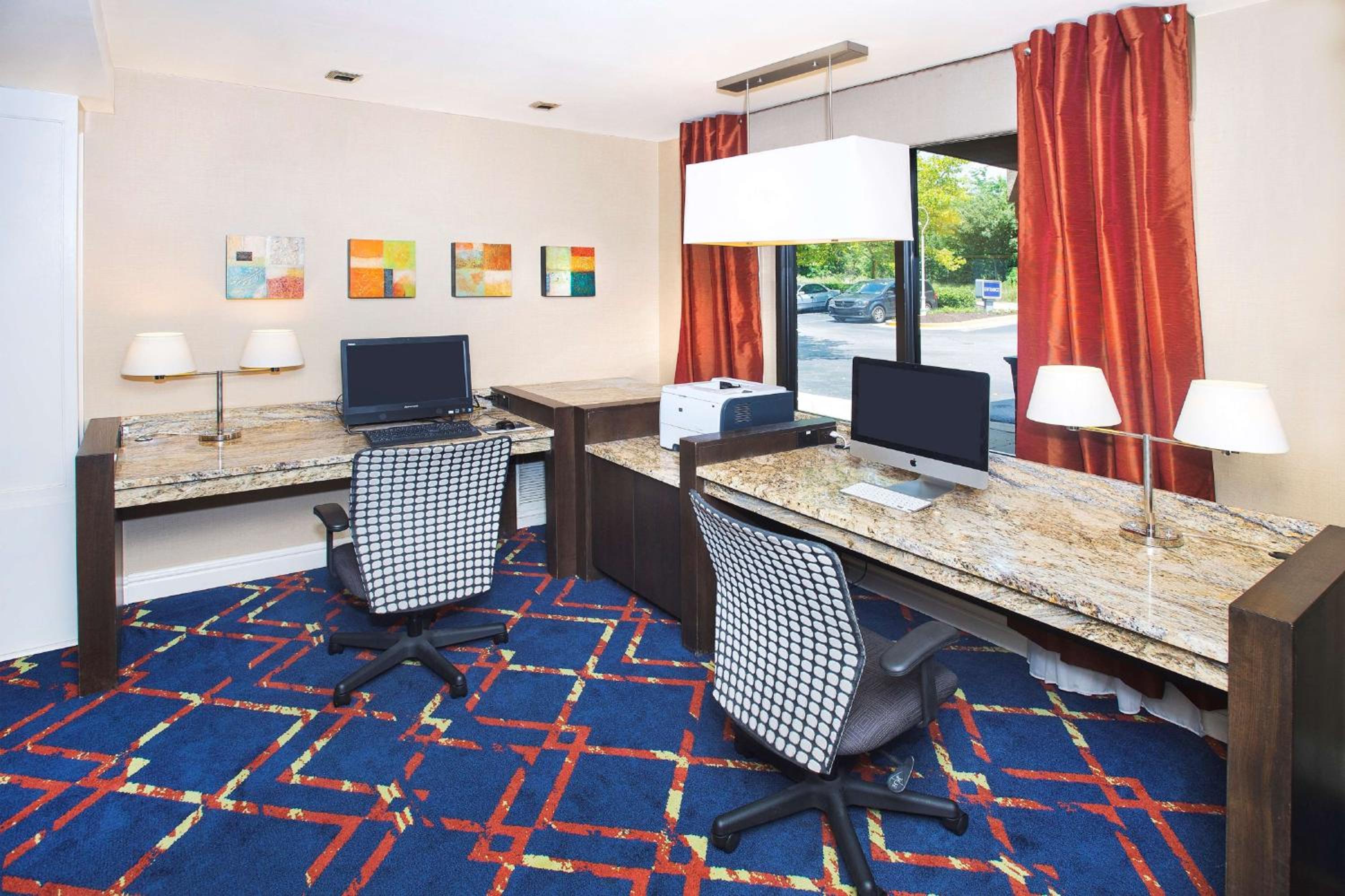 Annapolis Vacations - Hampton Inn  Suites Annapolis - Property Image 2
