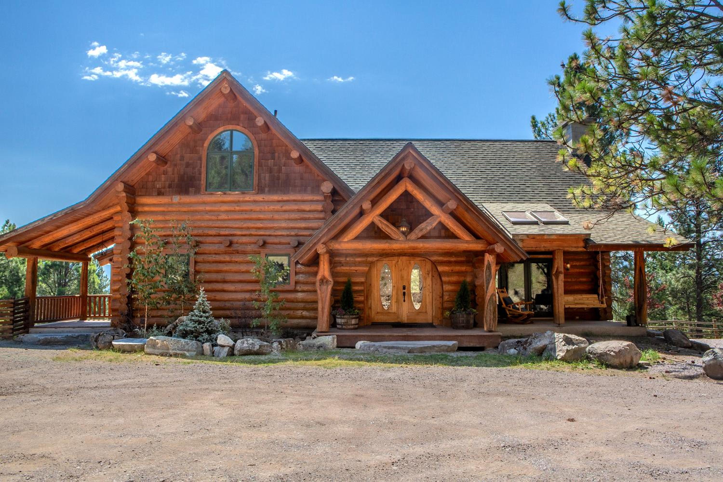 The Hidden Ranch a Secluded Log Home view 2