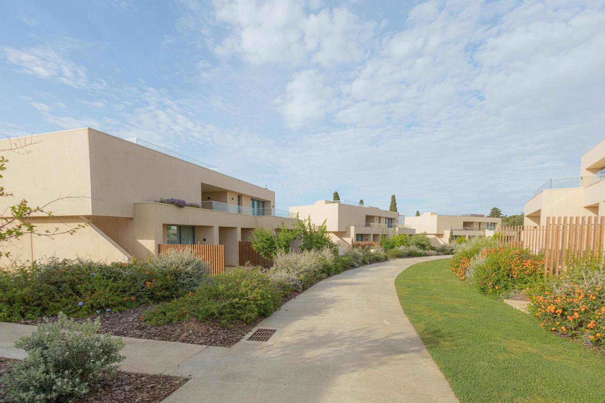 White Shell Beach Villas view 3