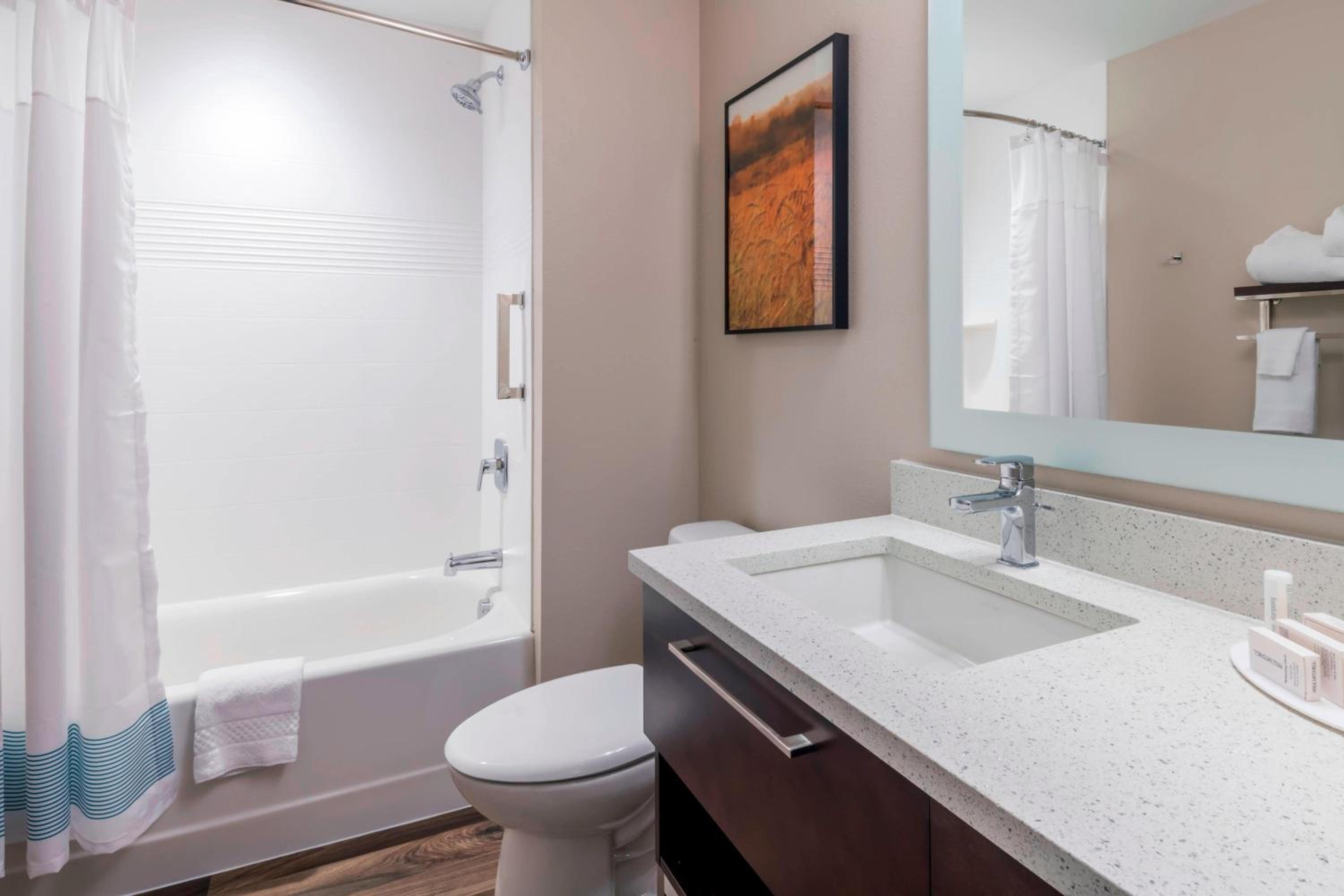 Hays Vacations - Towneplace Suites By Marriott Hays - Property Image 12