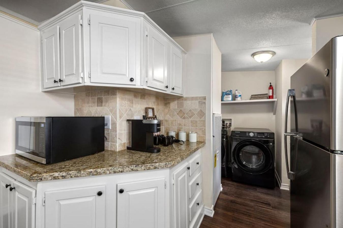 Accessible 3BR Home Sleeps 12, Pet-Friendly, Near Lake Conroe view 4