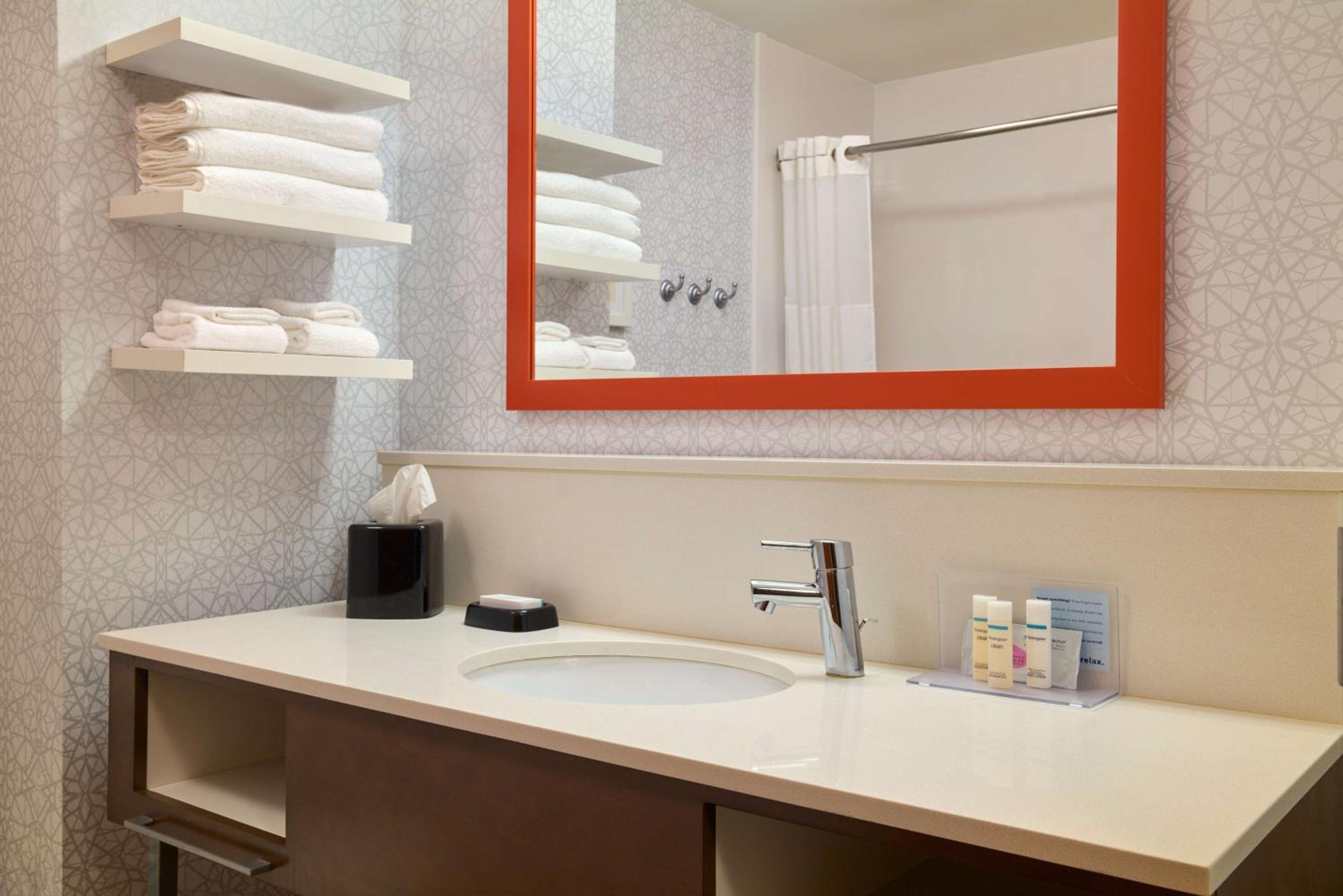Smithfield Vacations - Hampton Inn Suites Providence / Smithfield - Property Image 22