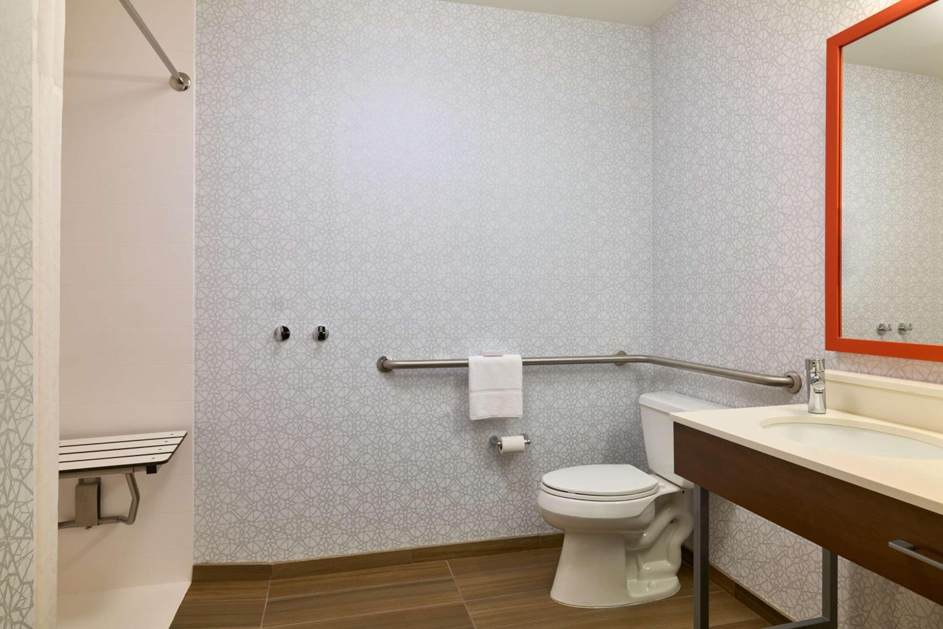 Smithfield Vacations - Hampton Inn  Suites Providence / Smithfield - Property Image 5