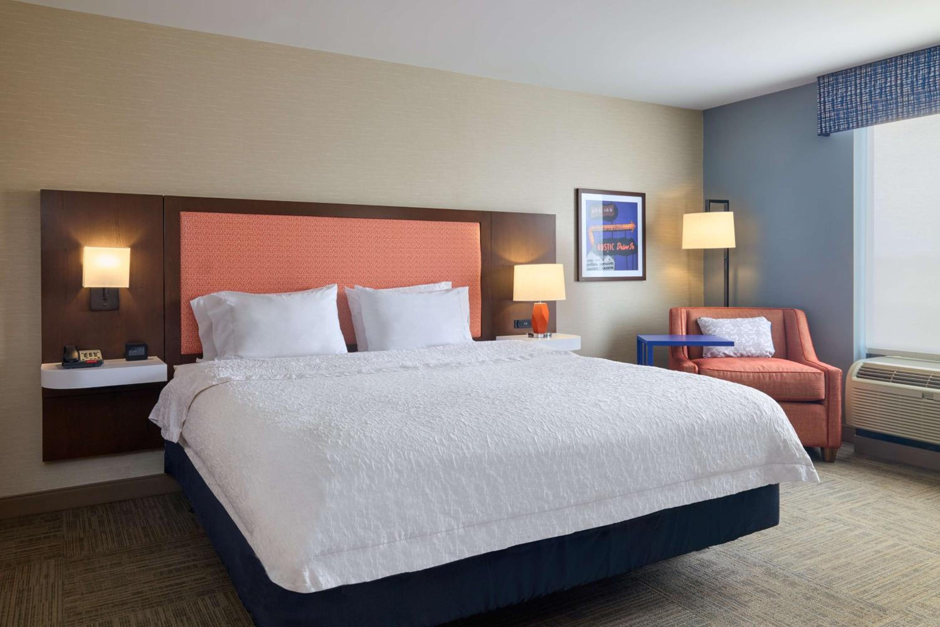 Smithfield Vacations - Hampton Inn  Suites Providence / Smithfield - Property Image 6