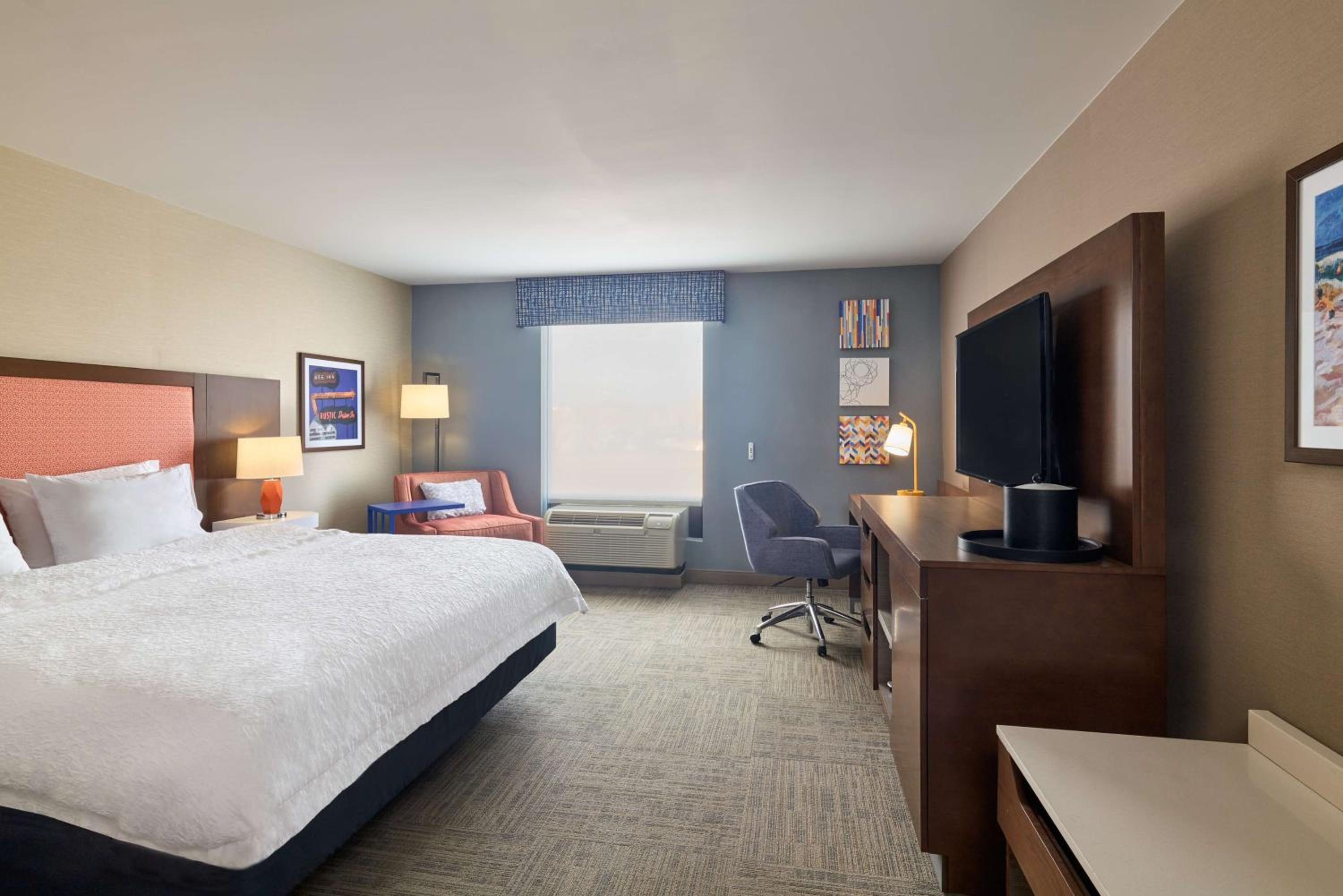 Smithfield Vacations - Hampton Inn  Suites Providence / Smithfield - Property Image 7